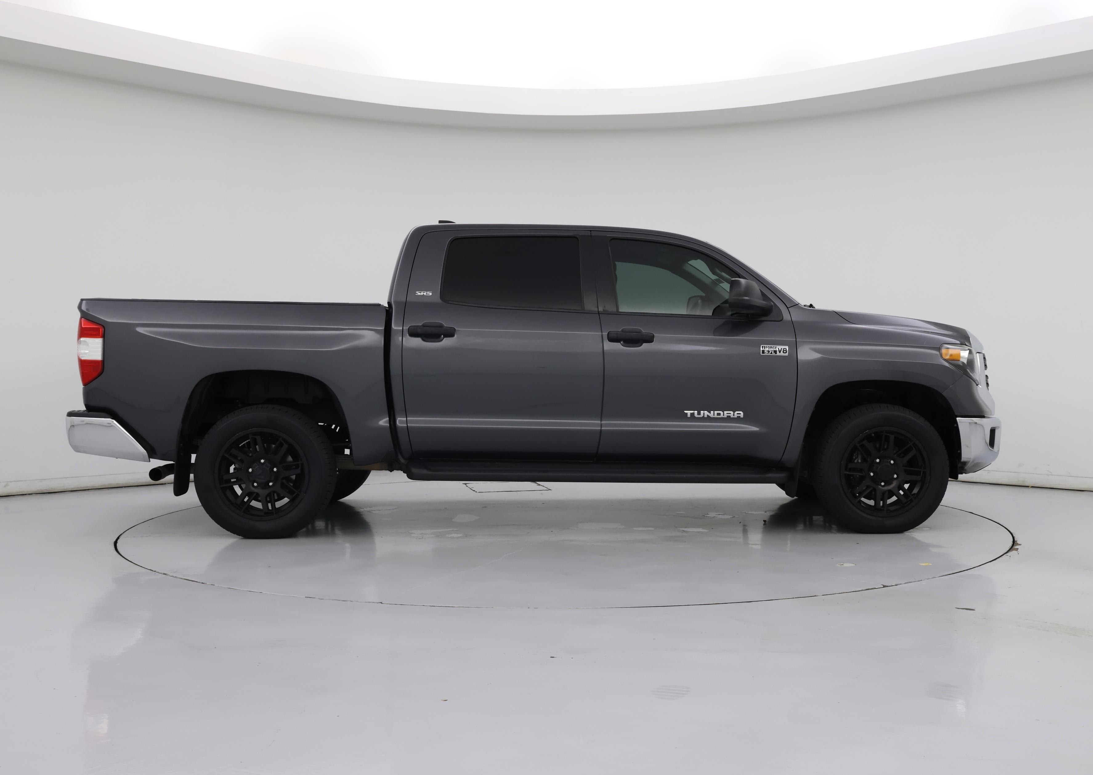 Thumbnail: 2020 Toyota Tundra - 7