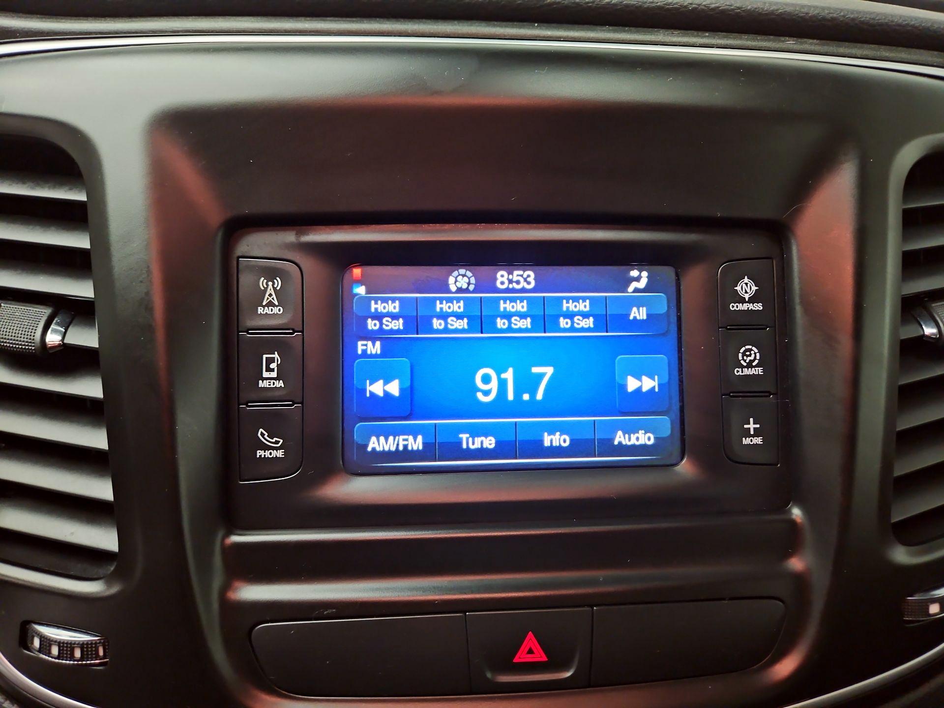 Thumbnail: 2016 Chrysler 200 - 16