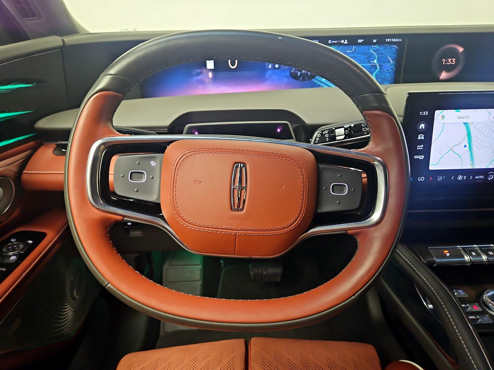 Thumbnail: 2024 Lincoln Nautilus - 10