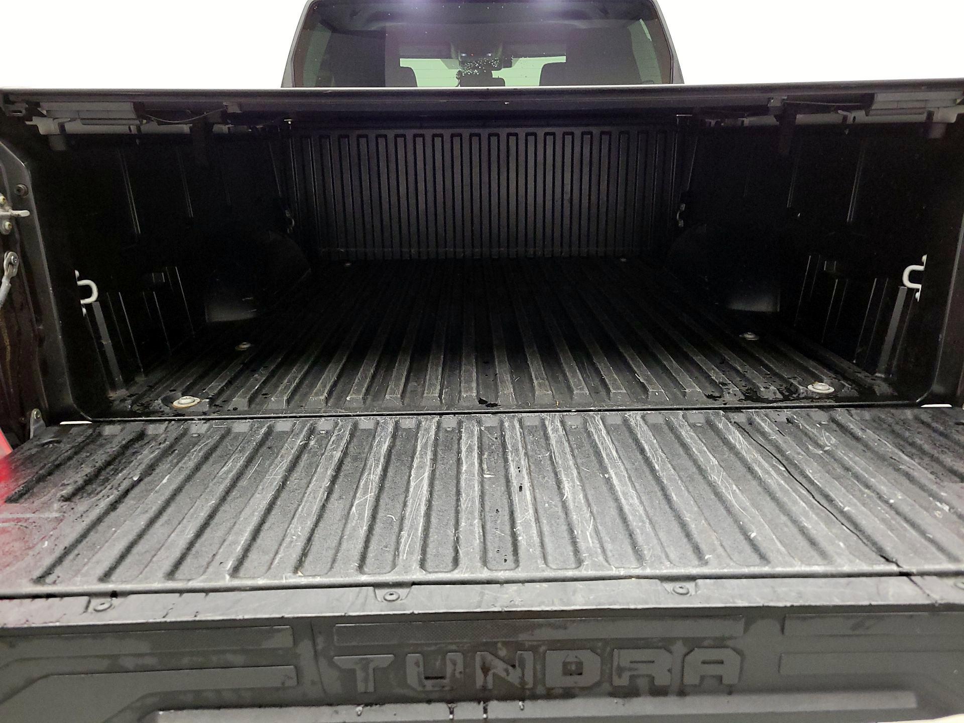 Thumbnail: 2022 Toyota Tundra - 19