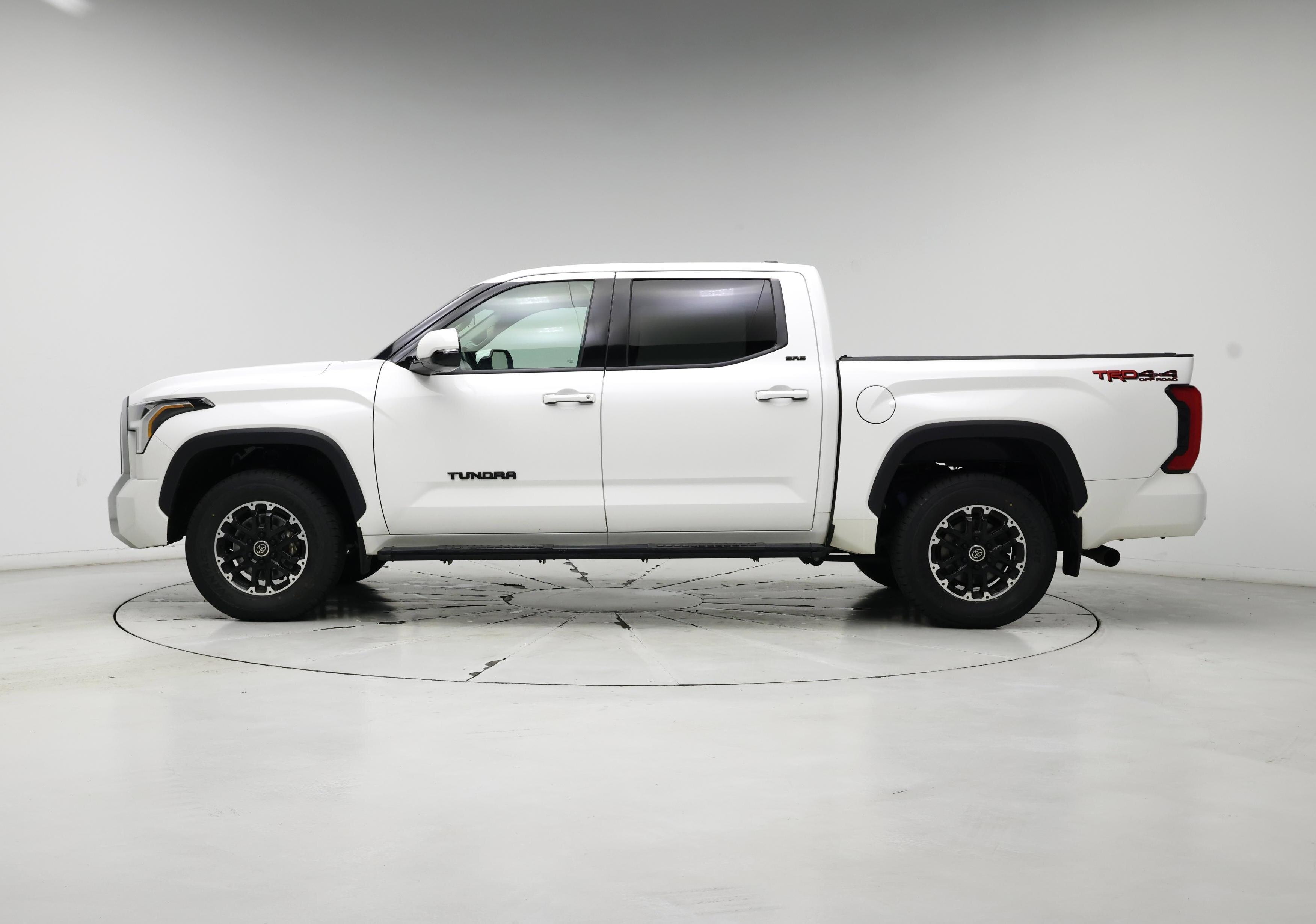 Thumbnail: 2022 Toyota Tundra - 3