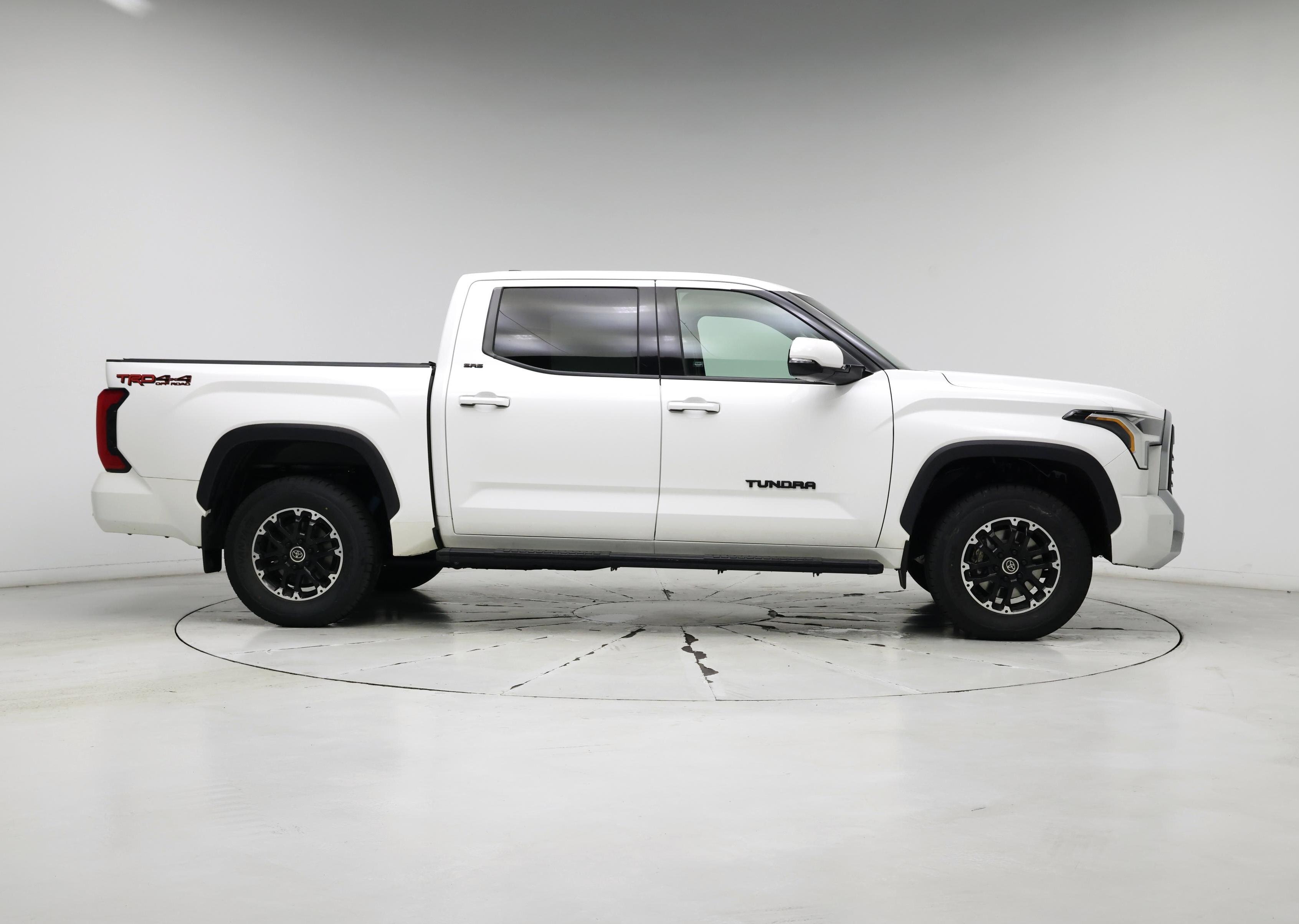 Thumbnail: 2022 Toyota Tundra - 7