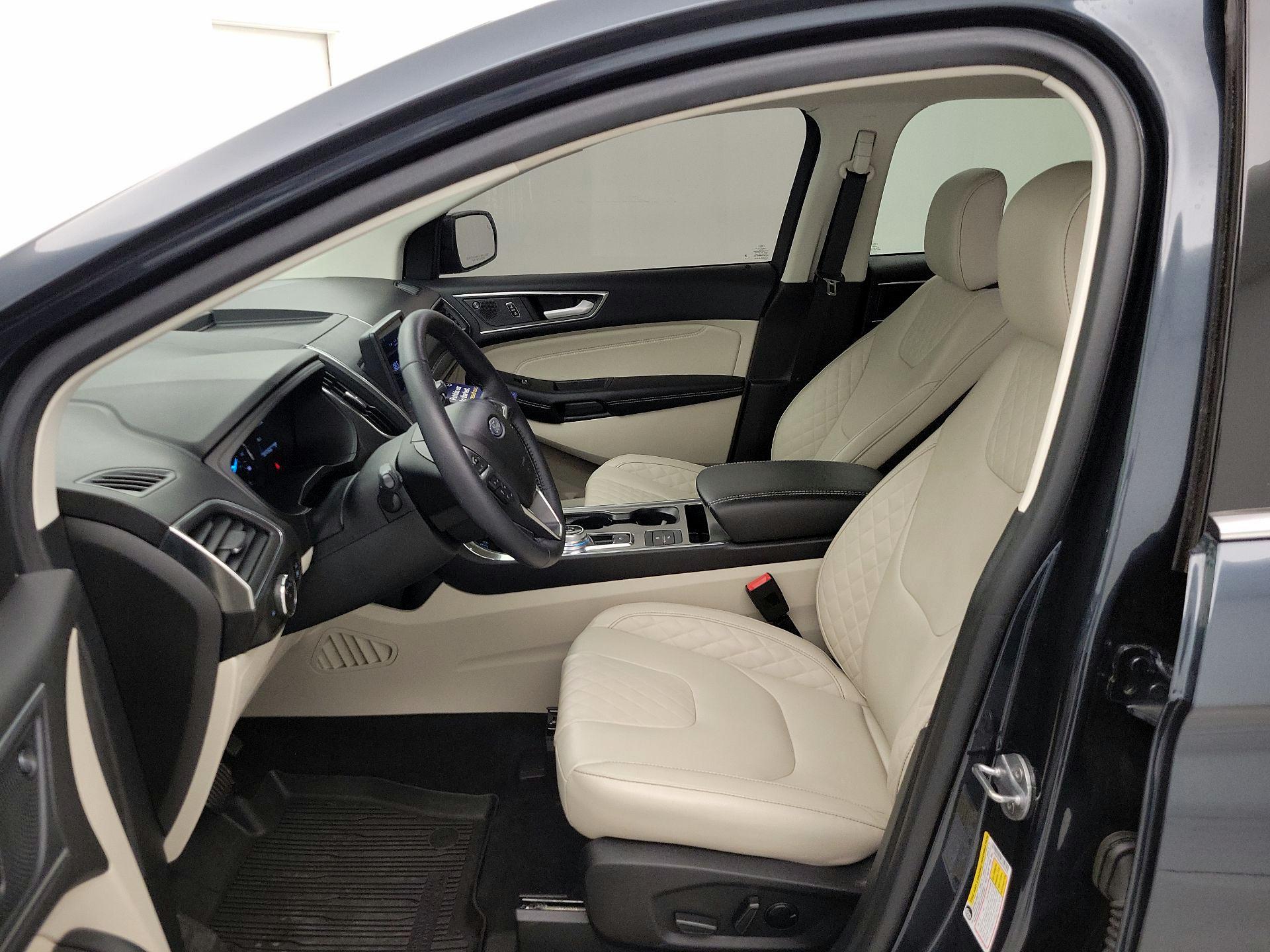 Thumbnail: 2023 Ford Edge - 11