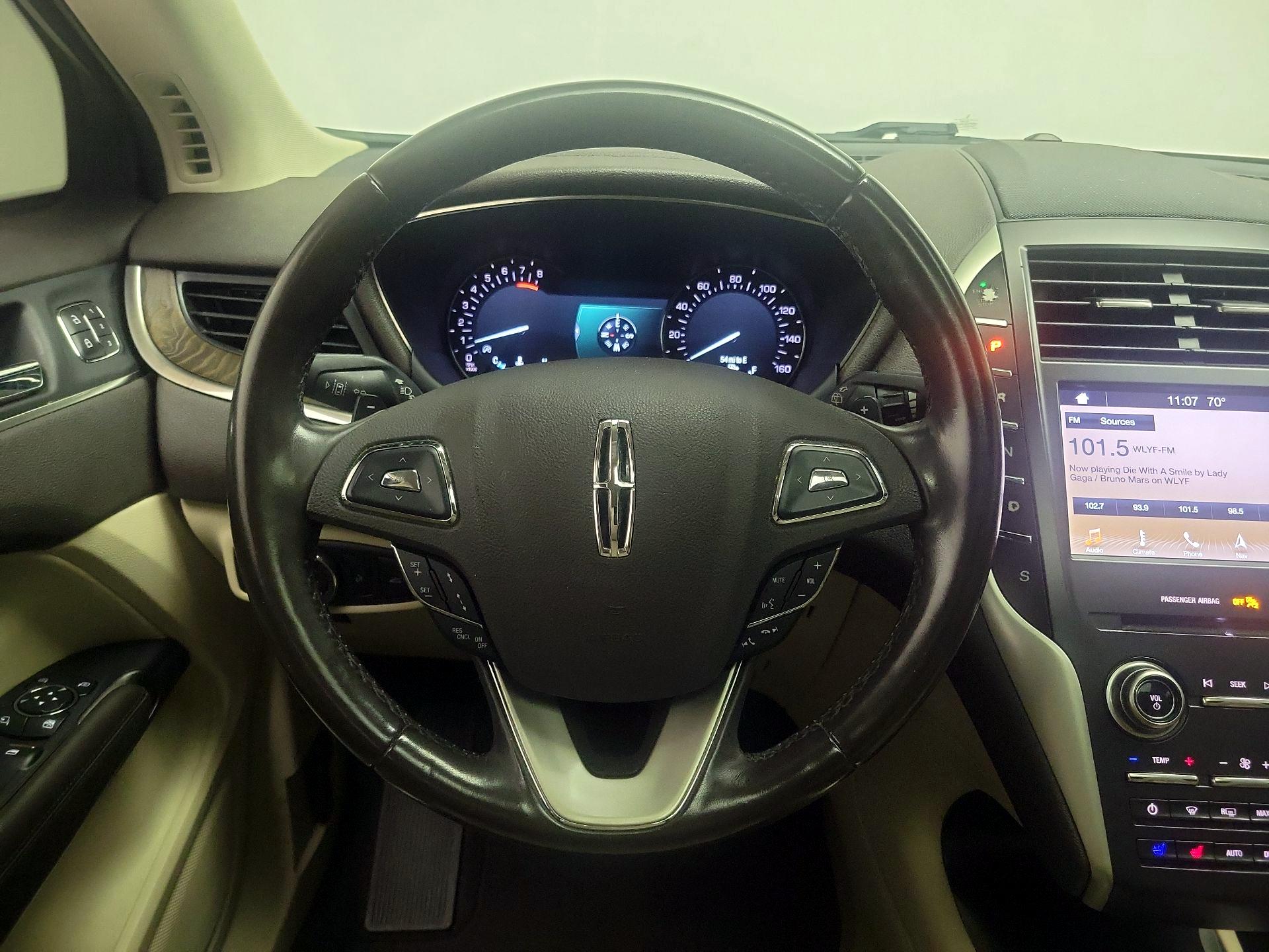 Thumbnail: 2019 Lincoln MKC - 10