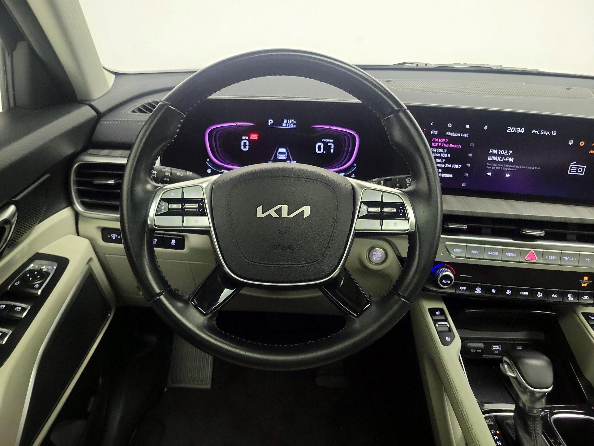 Thumbnail: 2023 Kia Telluride - 10