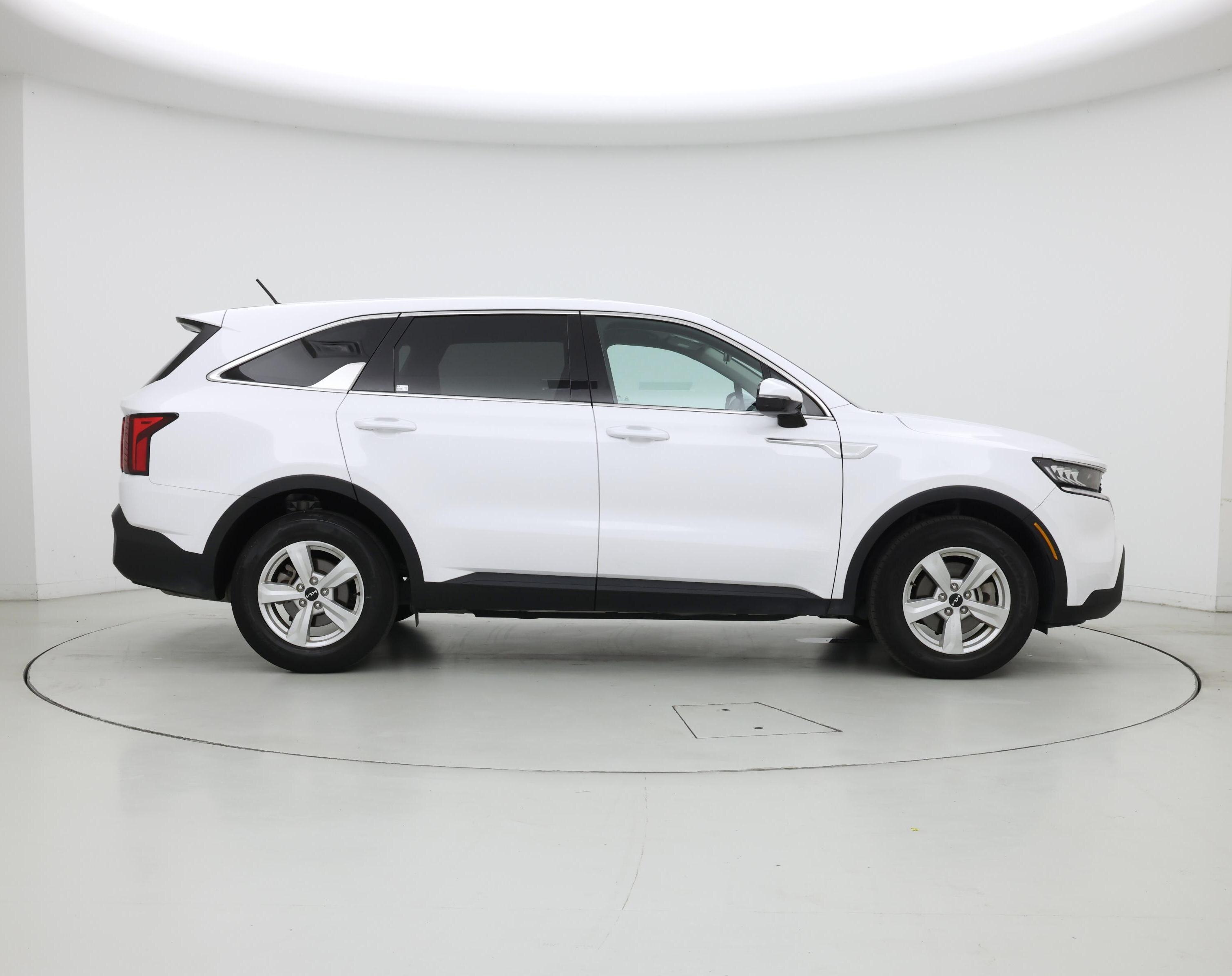 Thumbnail: 2023 Kia Sorento - 7