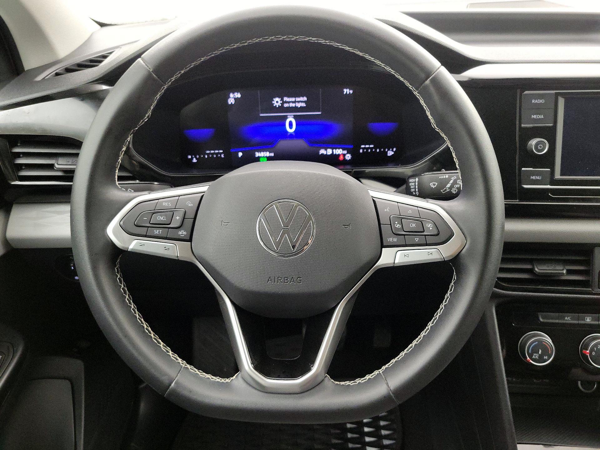 Thumbnail: 2023 Volkswagen Taos - 10