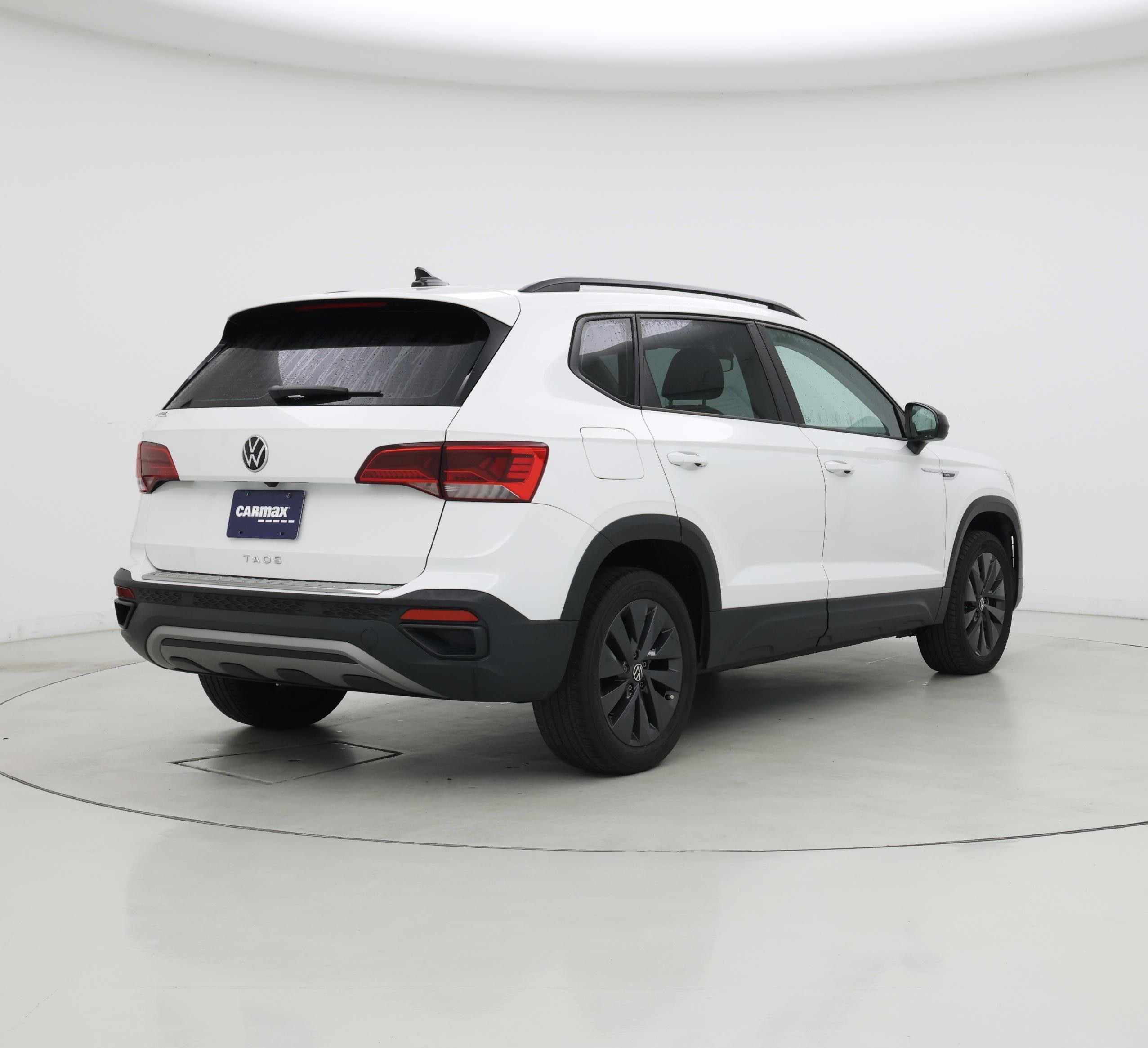 Thumbnail: 2023 Volkswagen Taos - 8