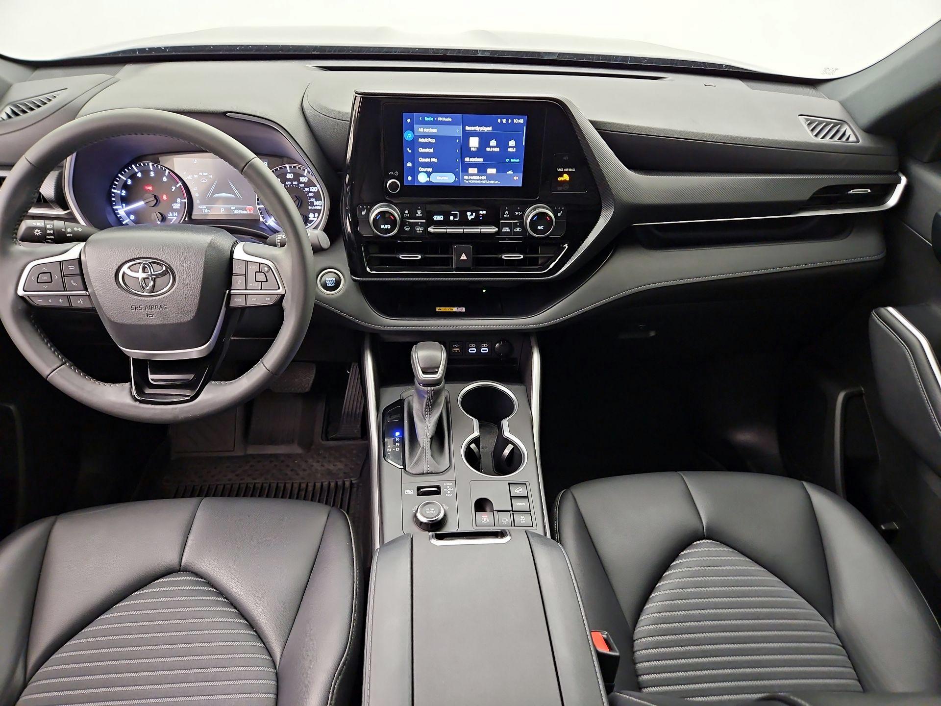 Thumbnail: 2024 Toyota Highlander - 9