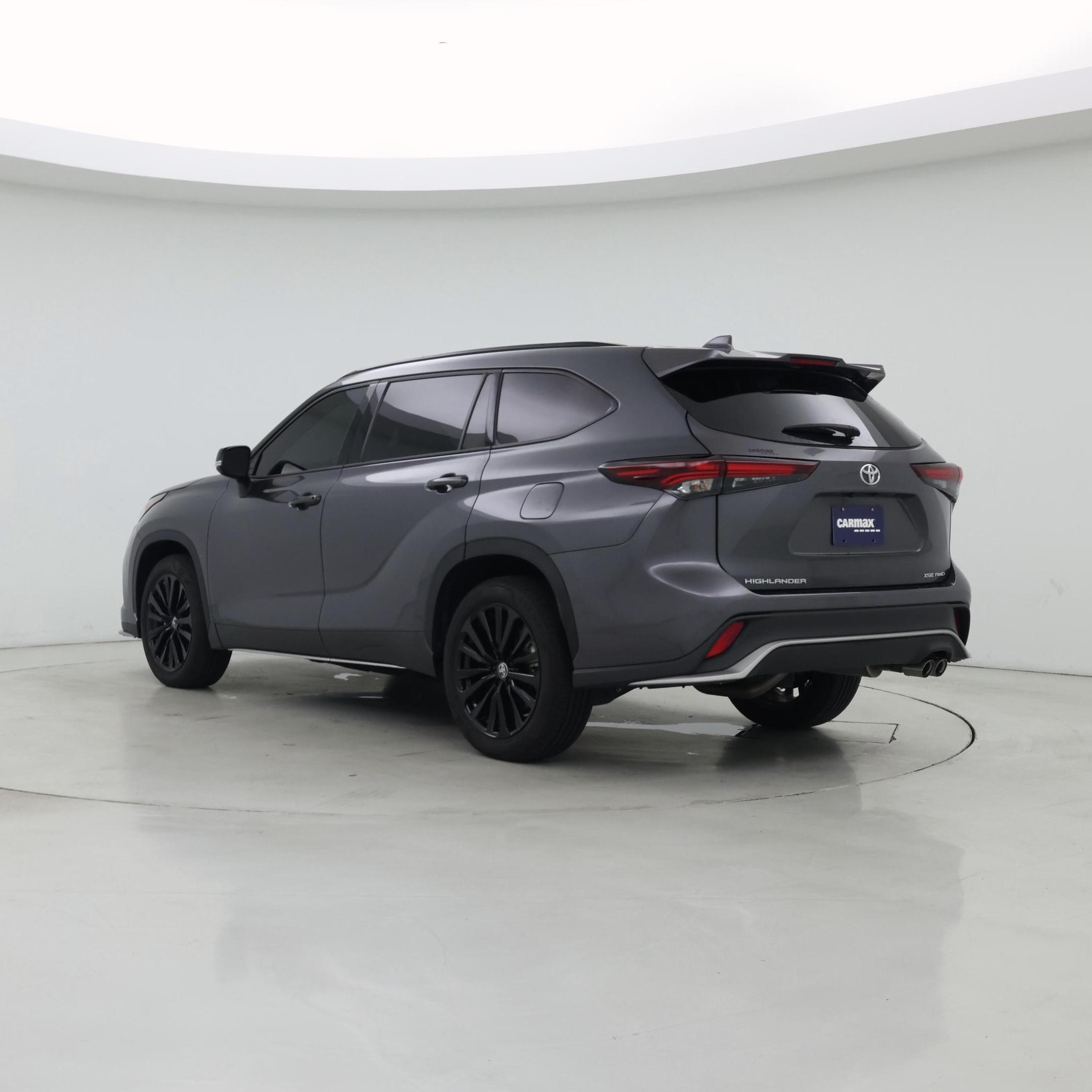 Thumbnail: 2024 Toyota Highlander - 2