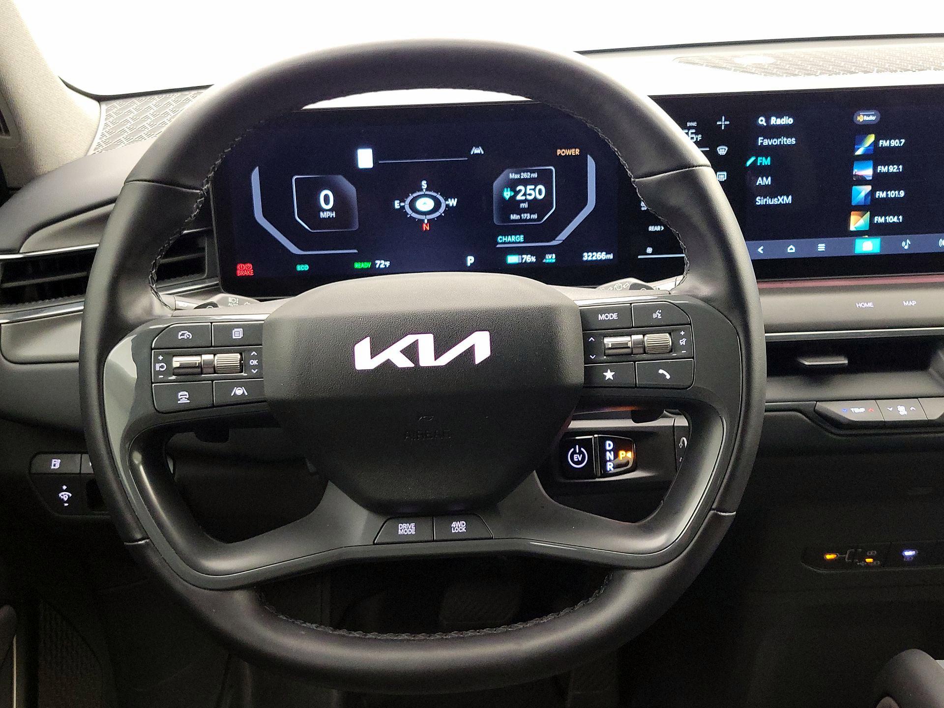 Thumbnail: 2024 Kia EV9 - 10
