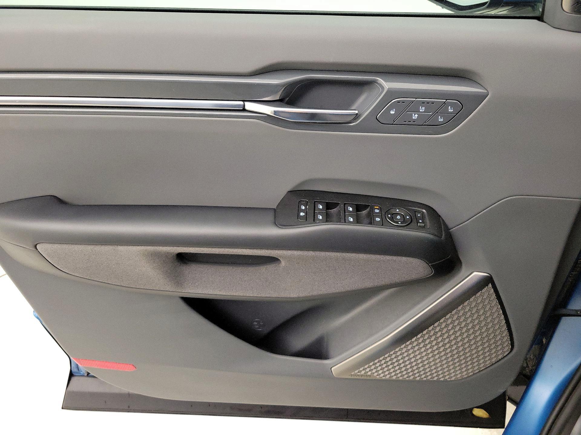 Thumbnail: 2024 Kia EV9 - 12
