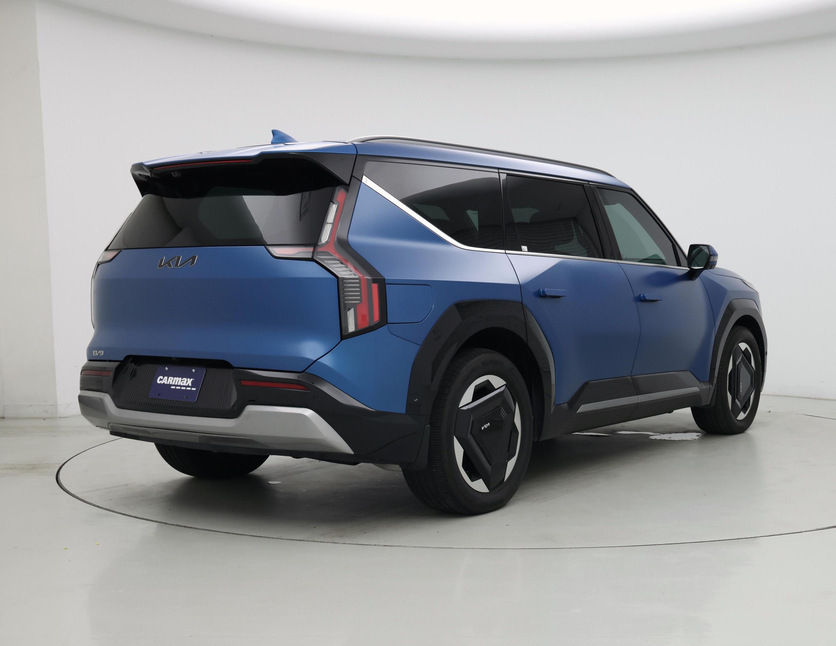 Thumbnail: 2024 Kia EV9 - 8