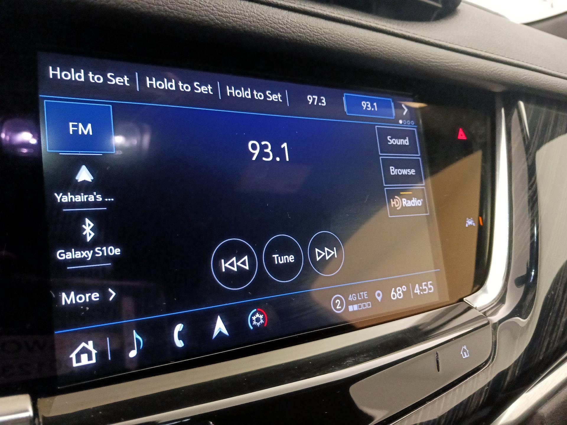 Thumbnail: 2023 Cadillac XT6 - 16