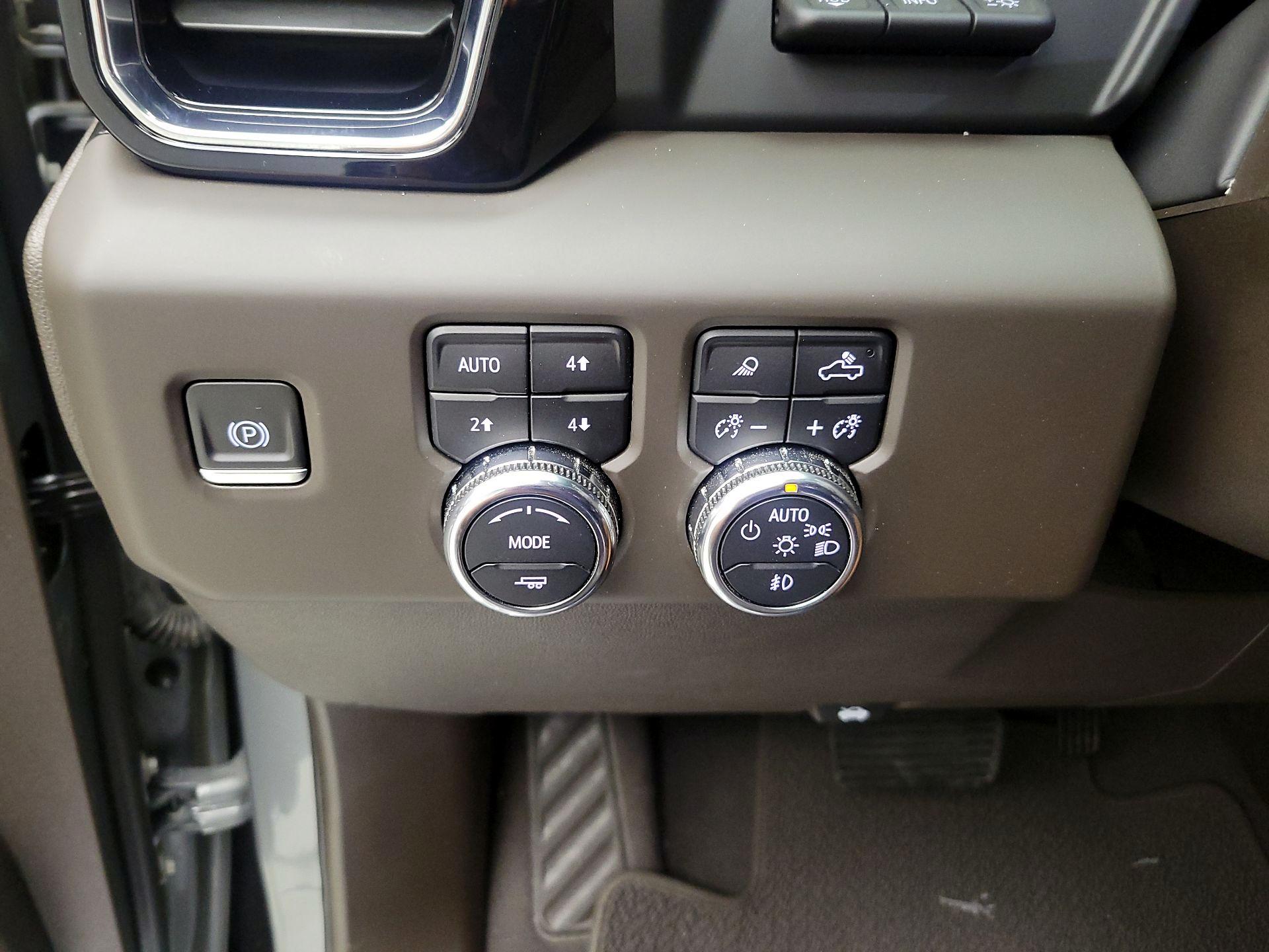 Thumbnail: 2023 GMC Sierra 1500 - 13