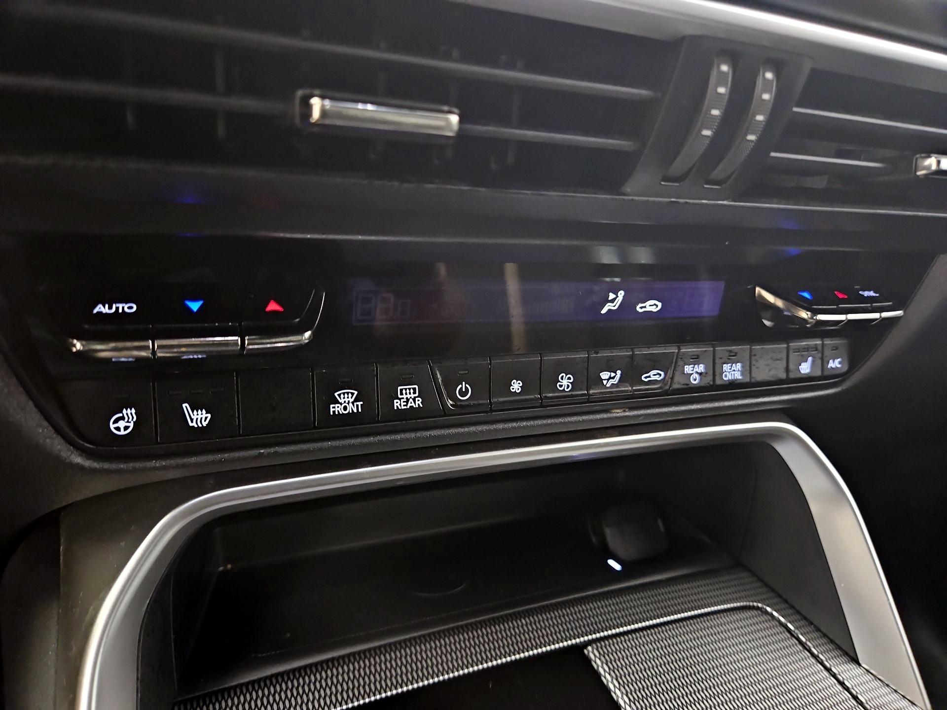 Thumbnail: 2024 Mazda CX-90 - 17