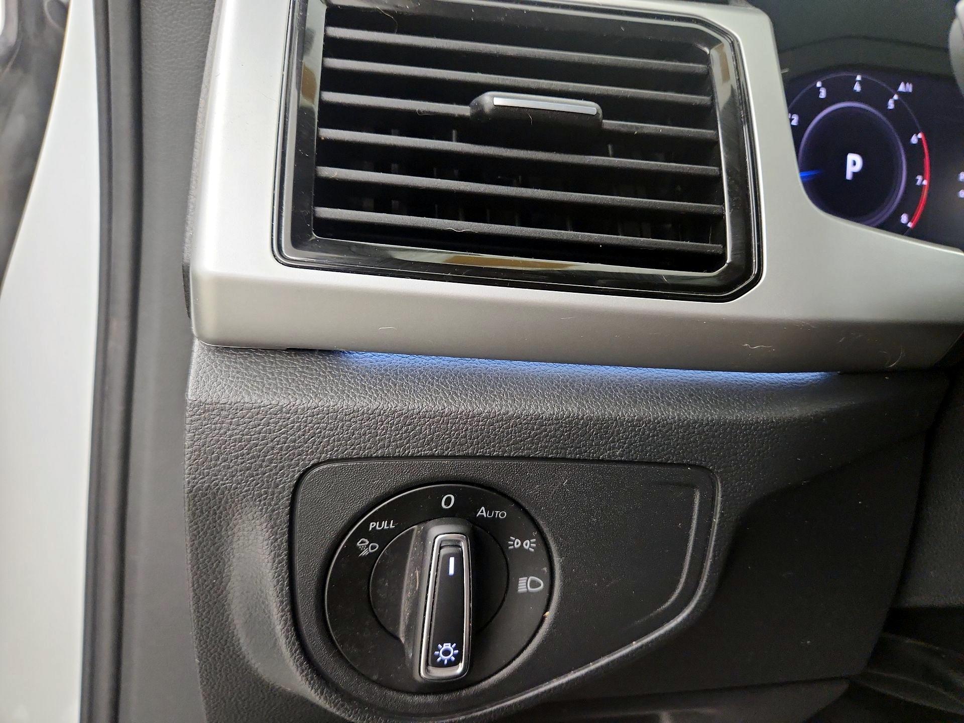 Thumbnail: 2023 Volkswagen Atlas - 13