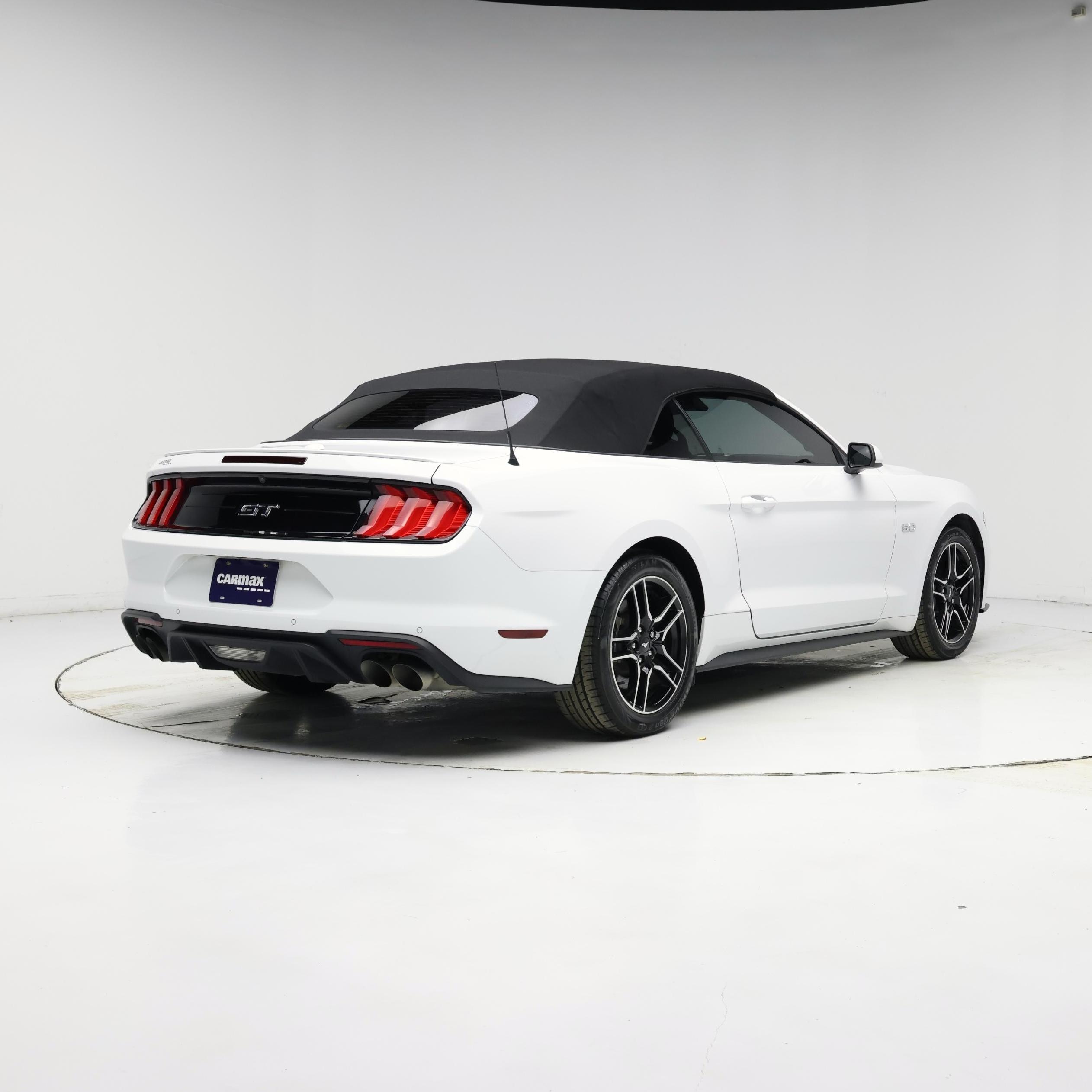 Thumbnail: 2022 Ford Mustang - 8