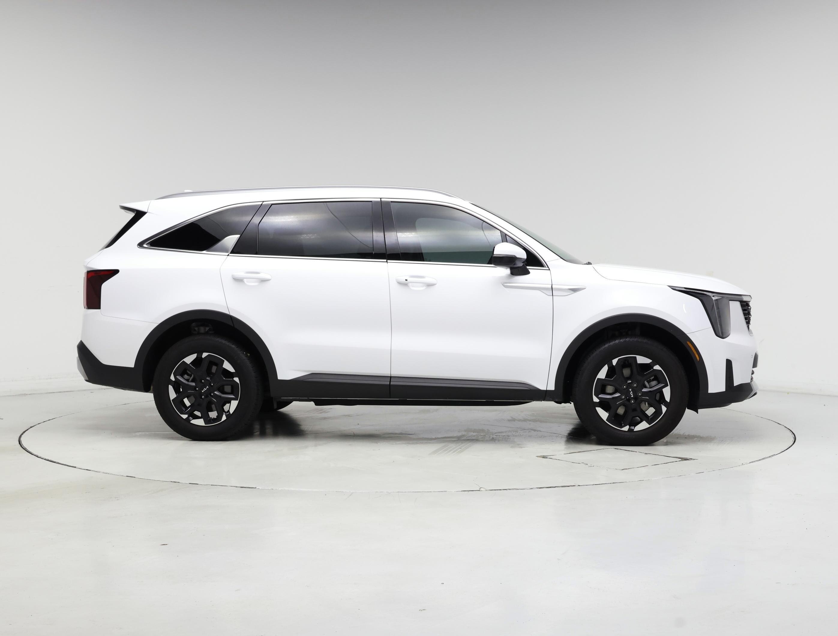 Thumbnail: 2024 Kia Sorento - 7