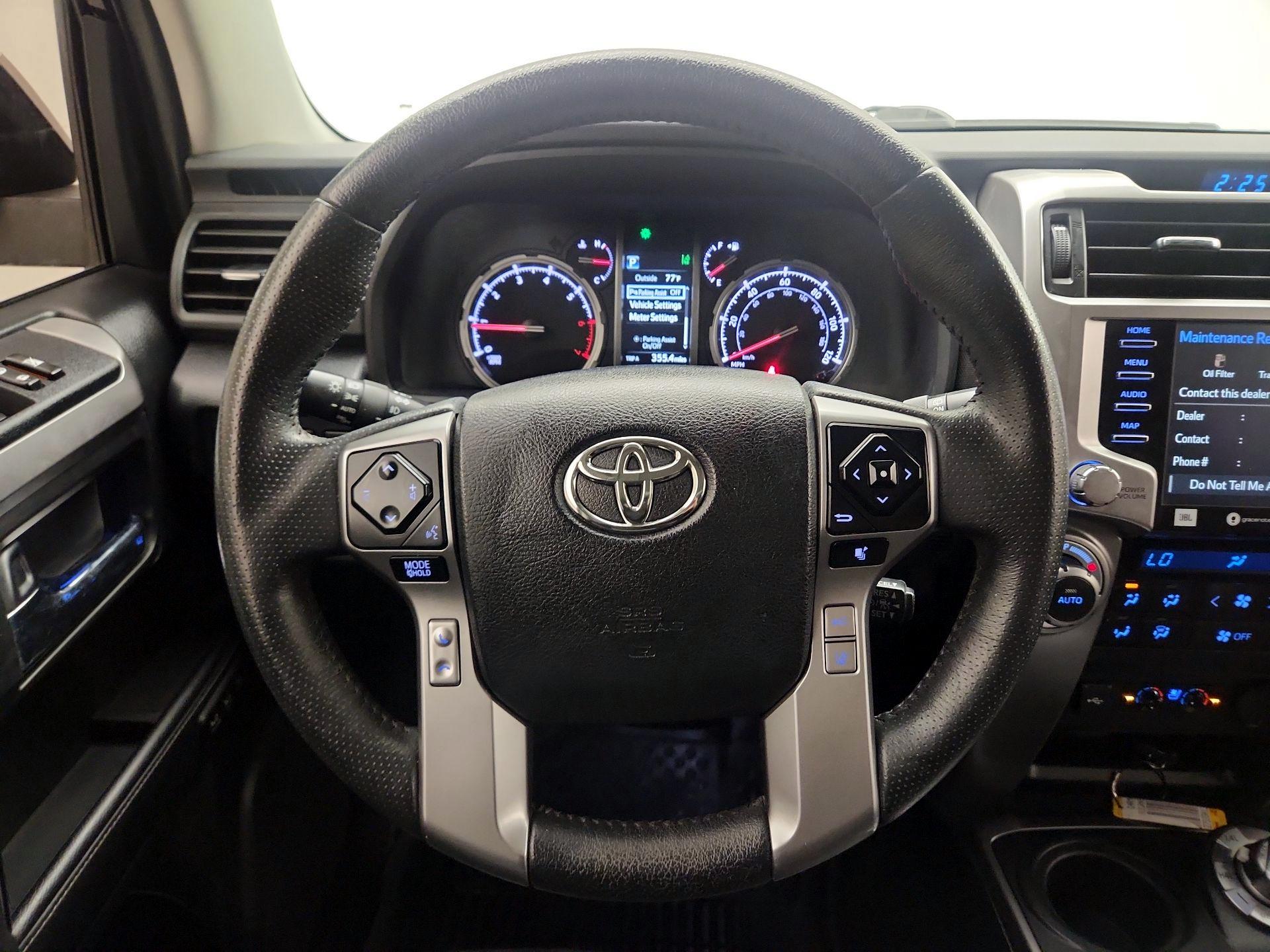 Thumbnail: 2022 Toyota 4Runner - 10