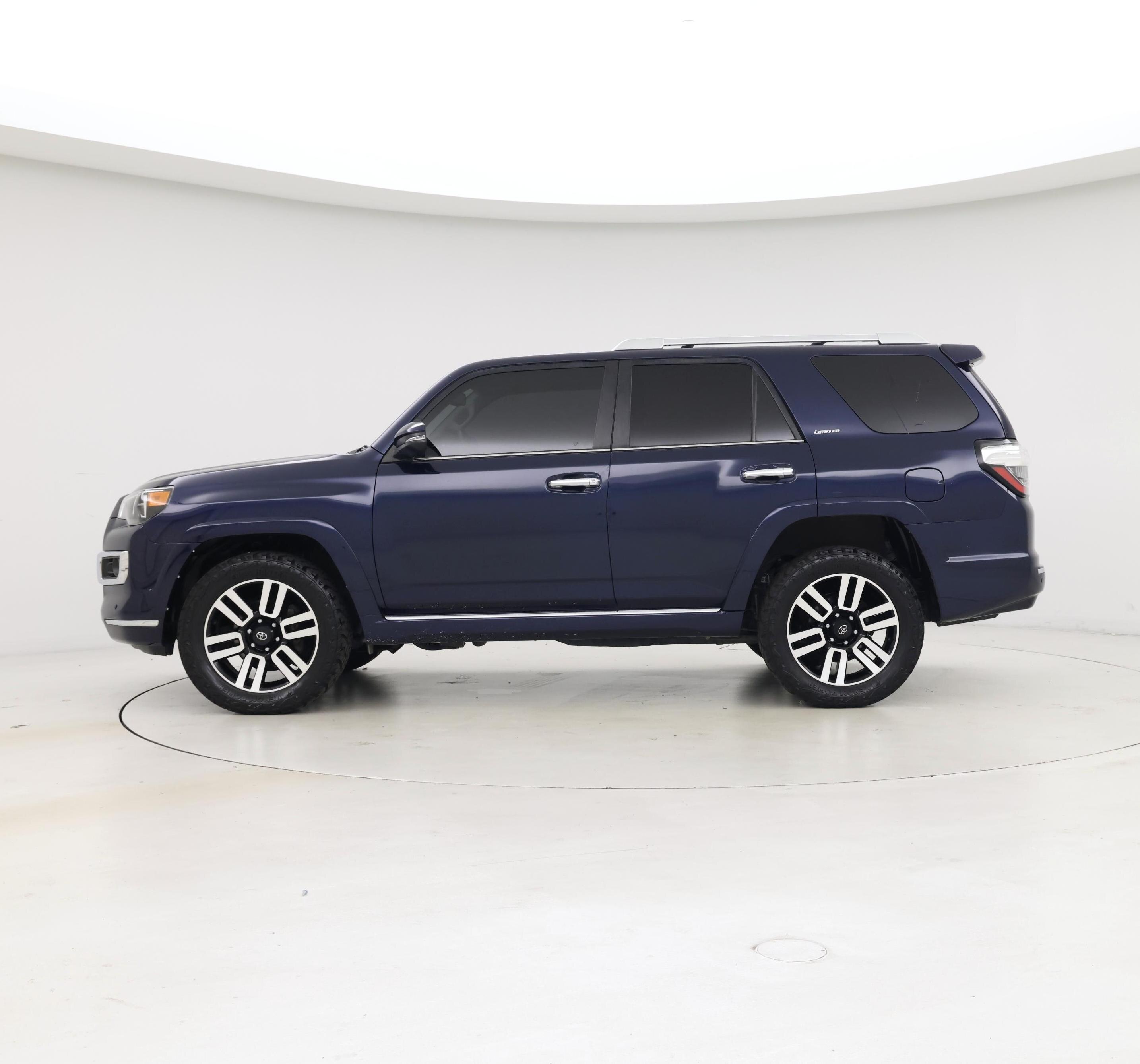Thumbnail: 2022 Toyota 4Runner - 3