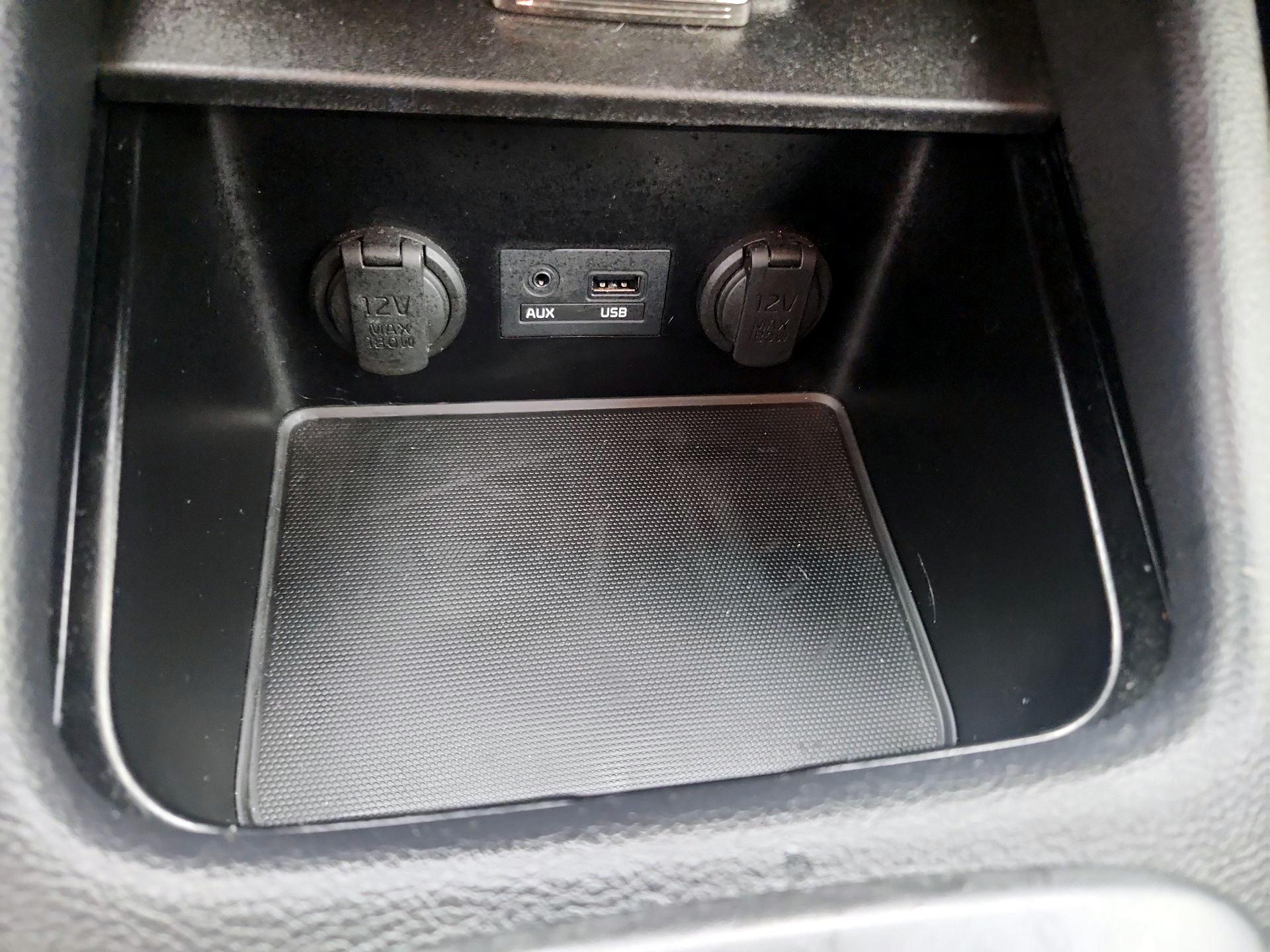 Thumbnail: 2015 Kia Forte - 17