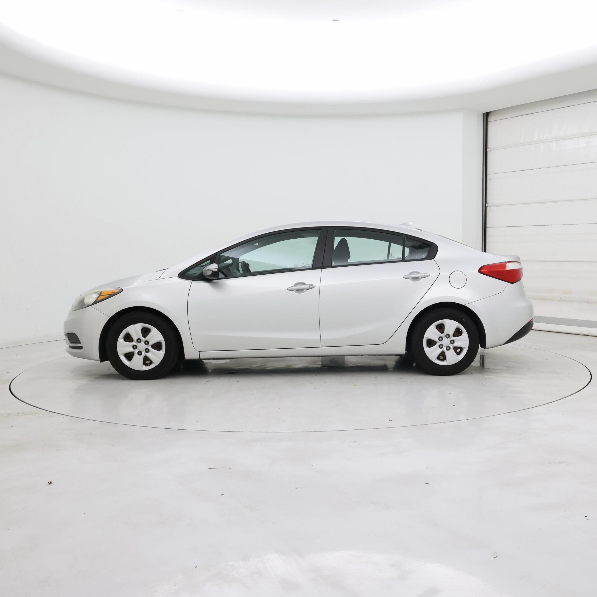 Thumbnail: 2015 Kia Forte - 3