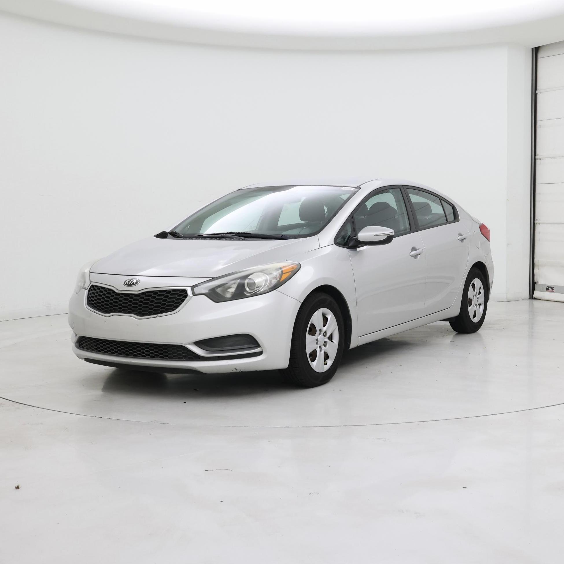 Thumbnail: 2015 Kia Forte - 4