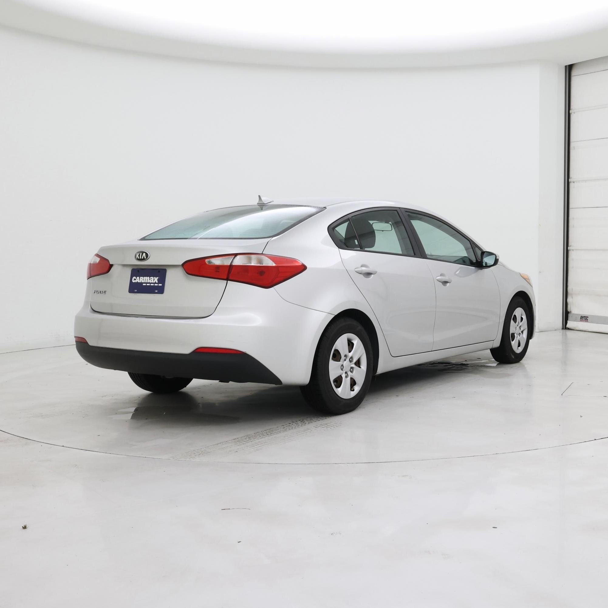 Thumbnail: 2015 Kia Forte - 8