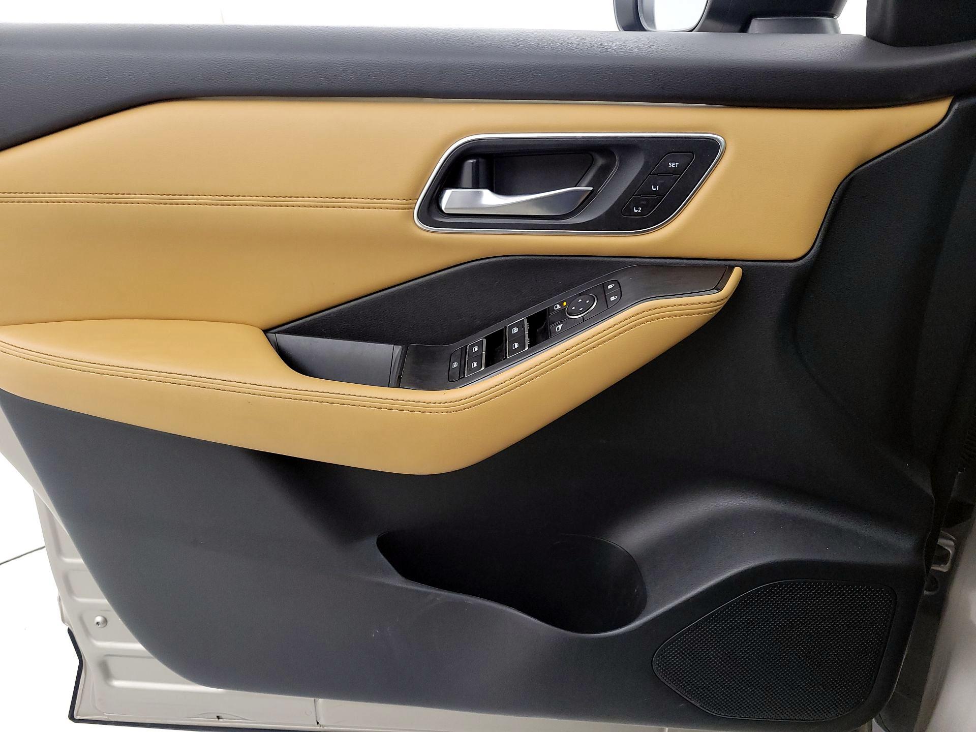 Thumbnail: 2022 Nissan Rogue - 12