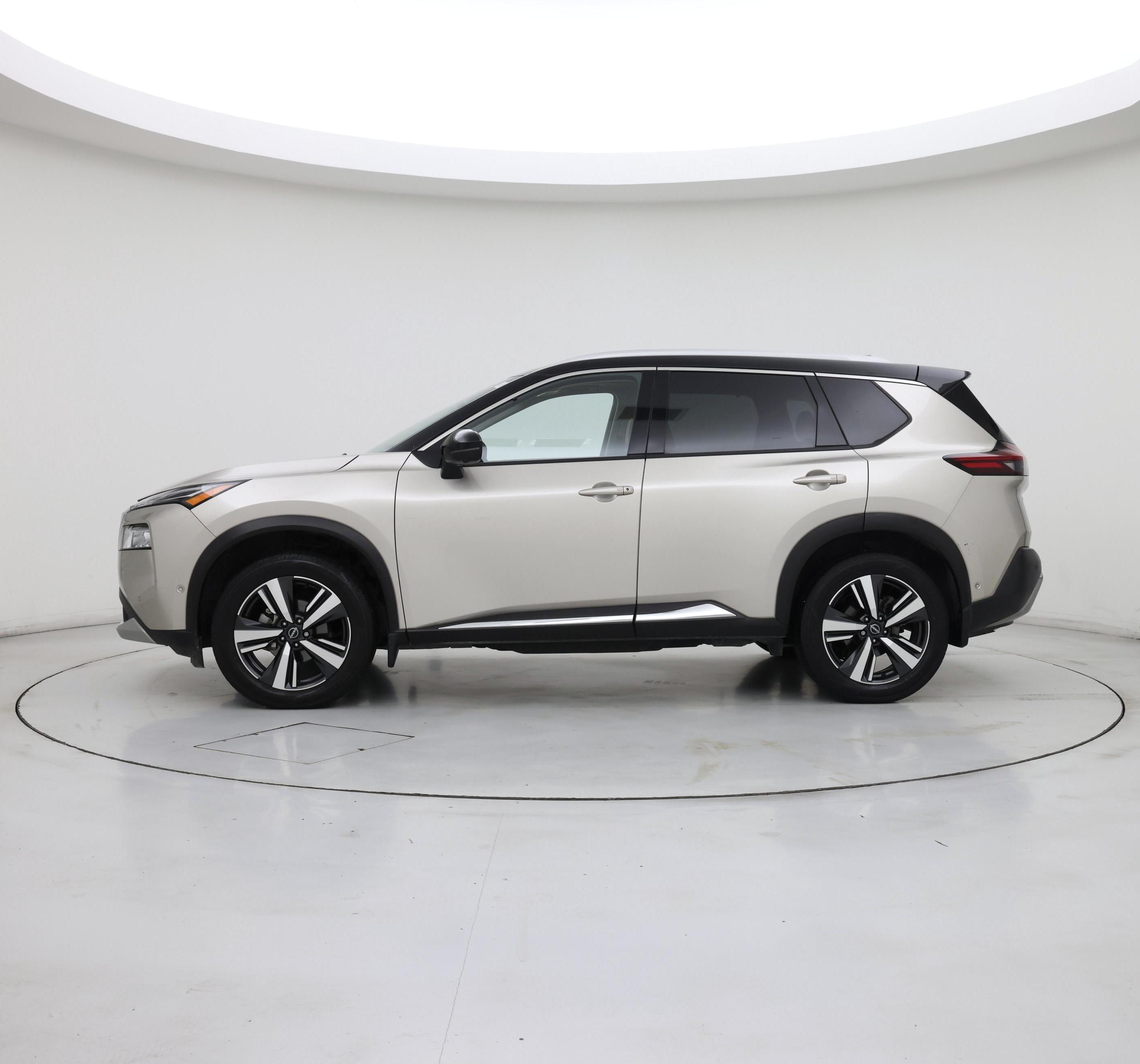 Thumbnail: 2022 Nissan Rogue - 3