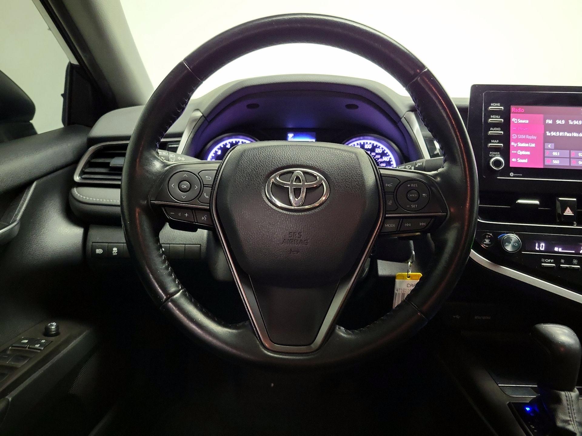 Thumbnail: 2022 Toyota Camry - 10