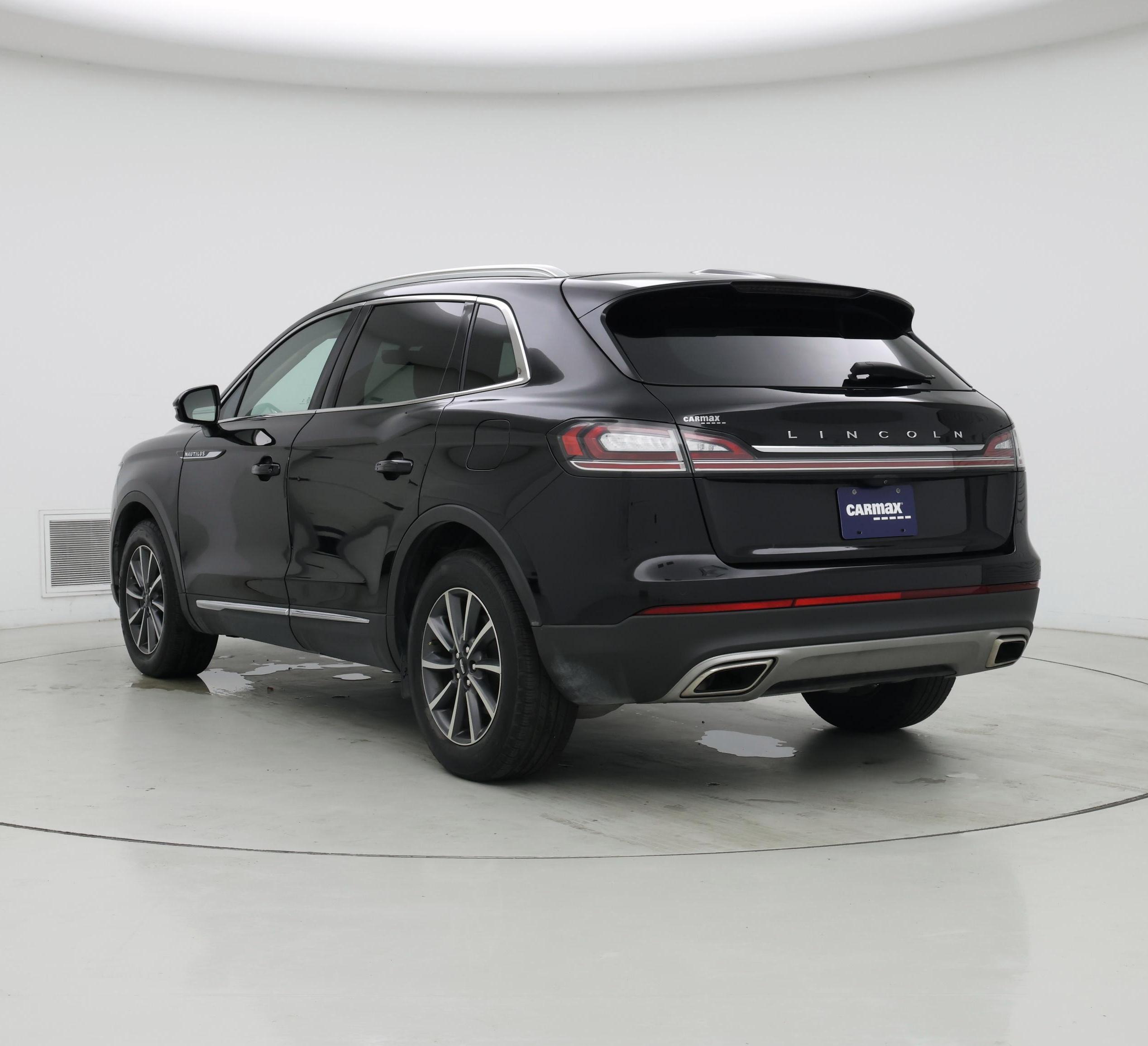 Thumbnail: 2022 Lincoln Nautilus - 2