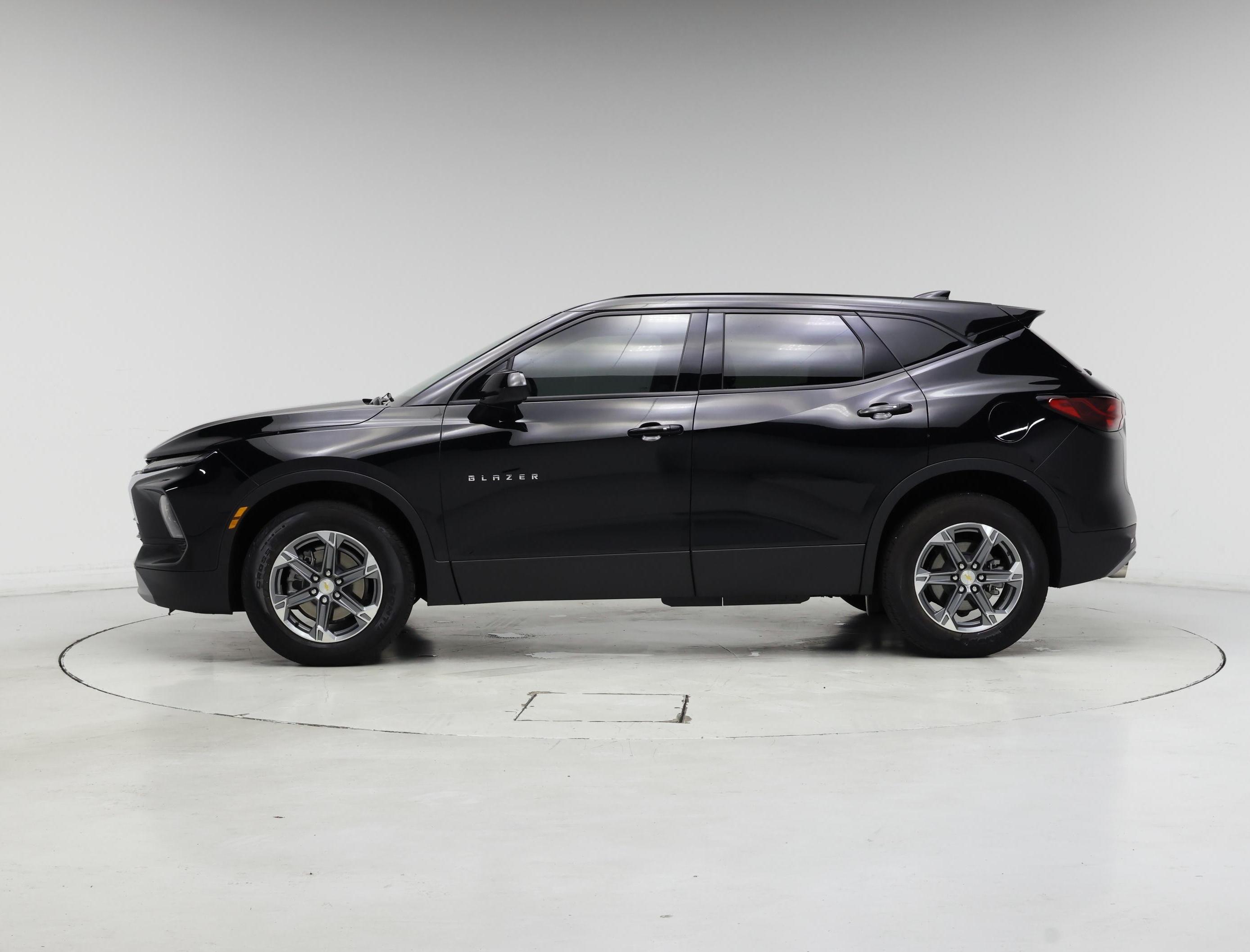 Thumbnail: 2024 Chevrolet Blazer - 3