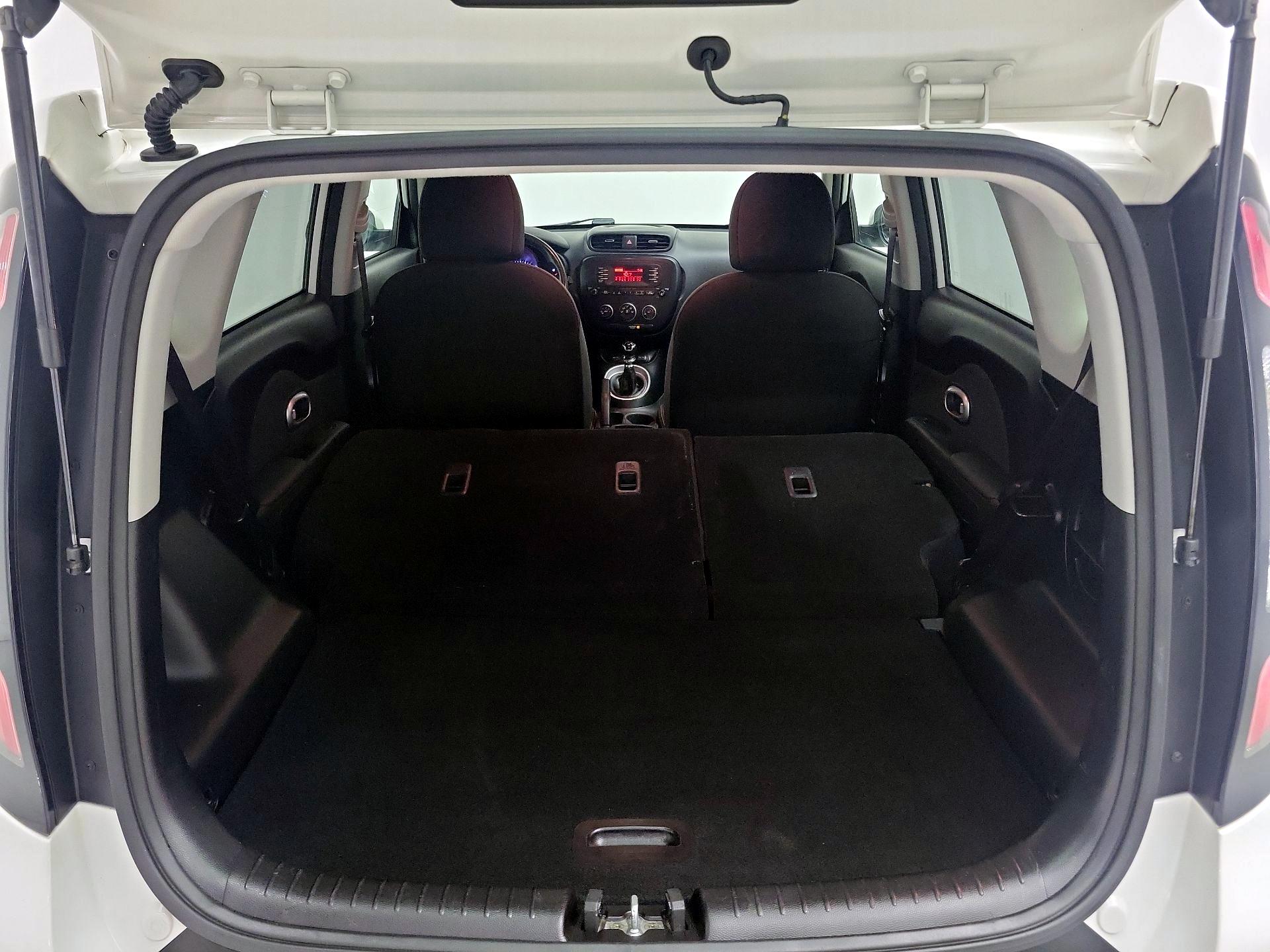 Thumbnail: 2016 Kia Soul - 20