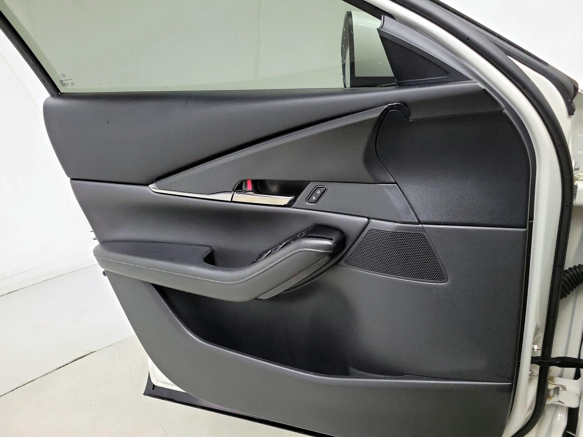 Thumbnail: 2023 Mazda CX-30 - 12