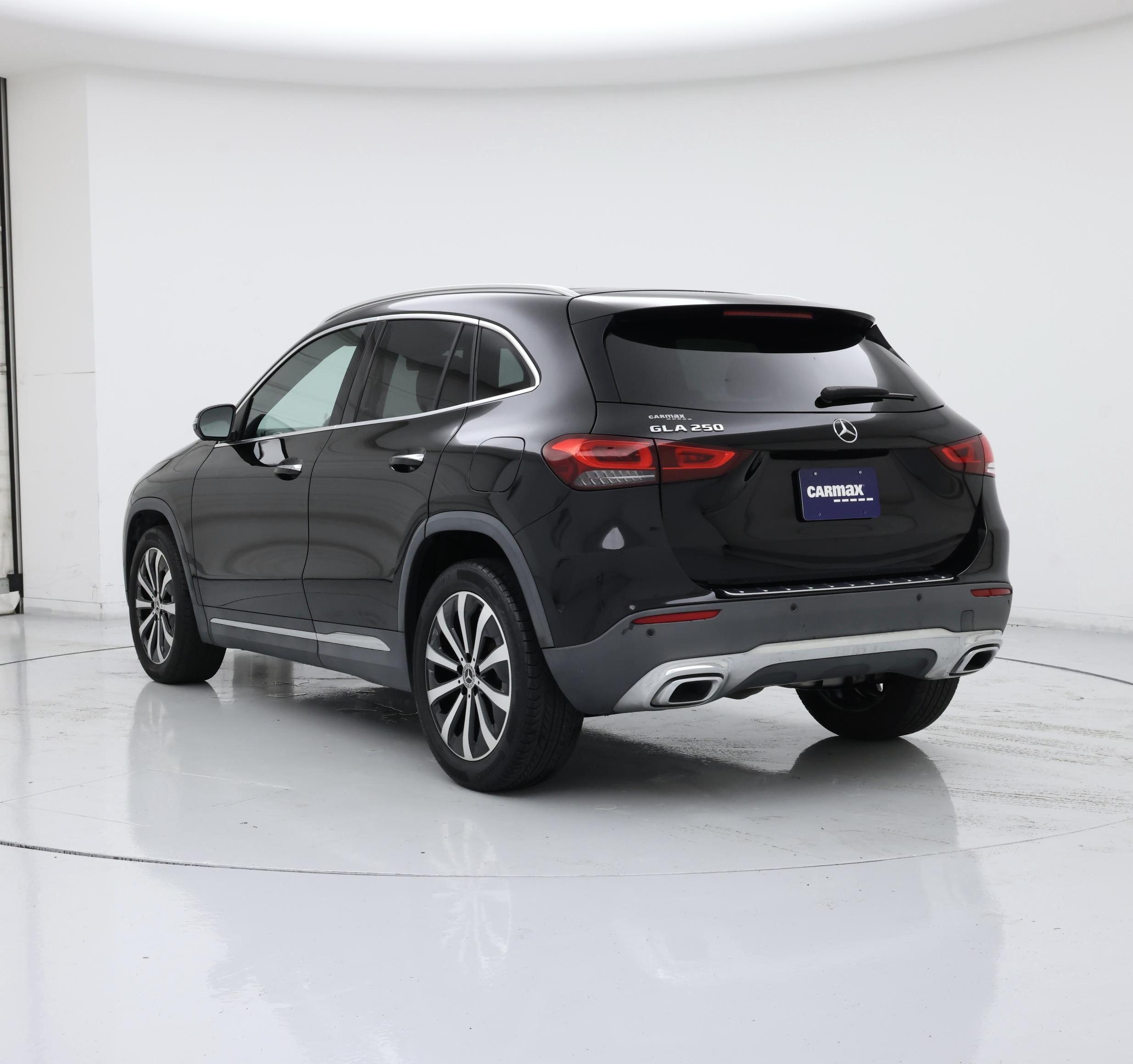 Thumbnail: 2021 Mercedes-Benz GLA - 2