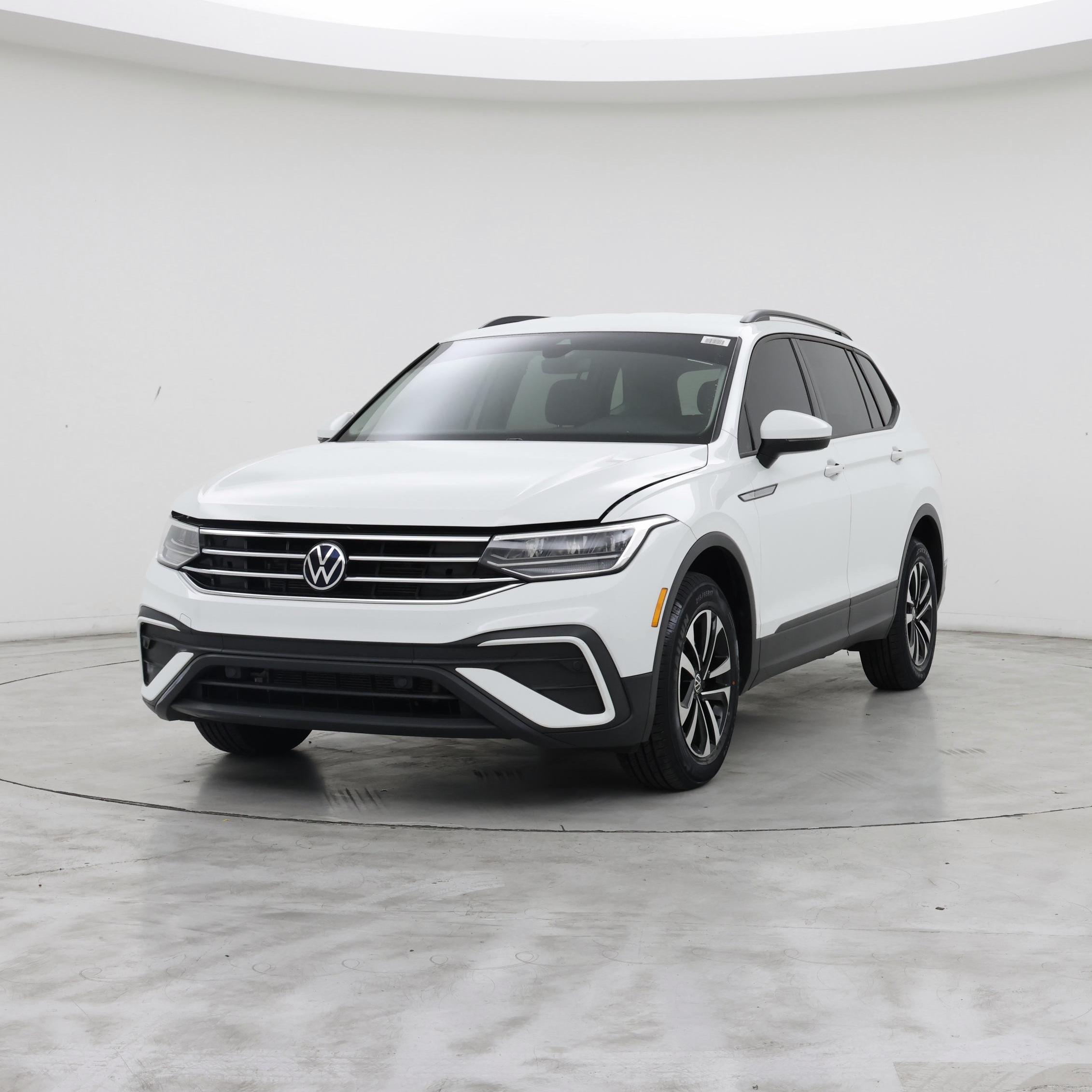 Thumbnail: 2023 Volkswagen Tiguan - 4