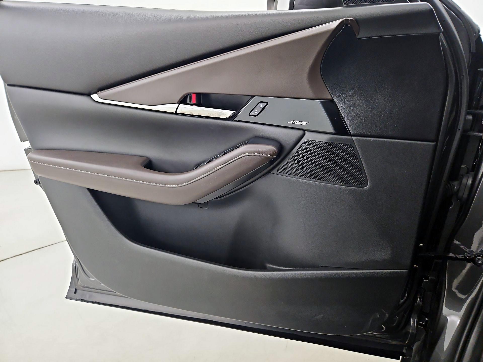 Thumbnail: 2023 Mazda CX-30 - 12