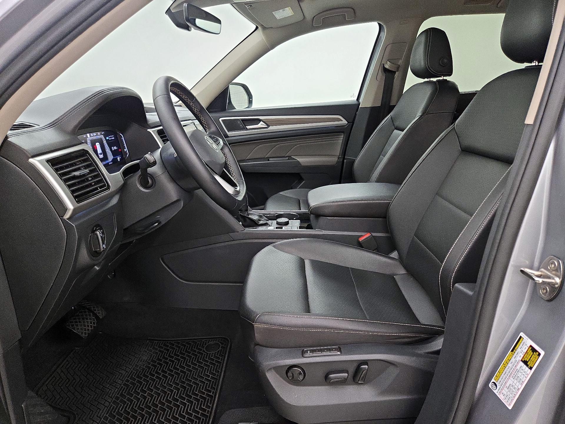 Thumbnail: 2023 Volkswagen Atlas - 11