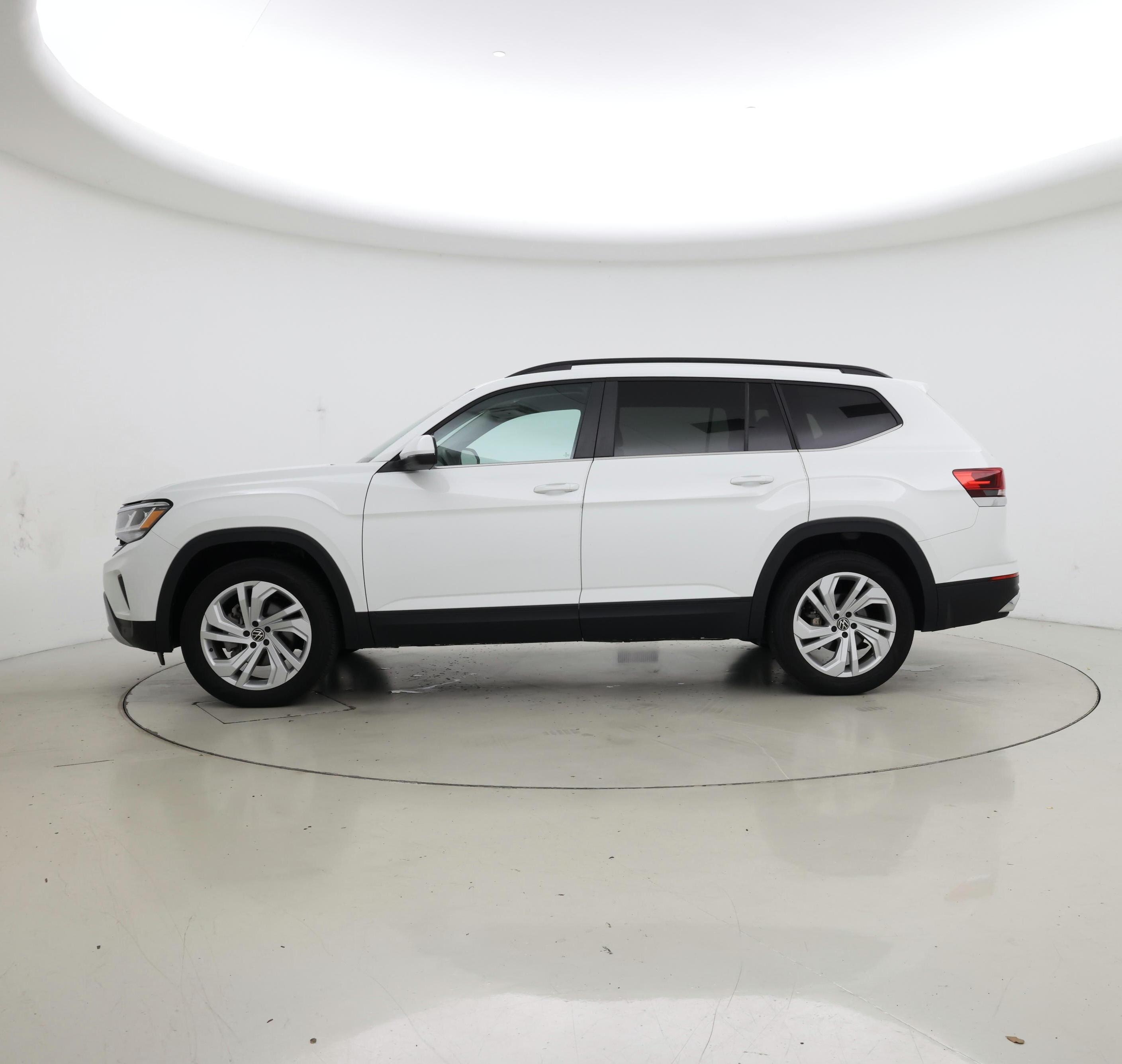 Thumbnail: 2023 Volkswagen Atlas - 3