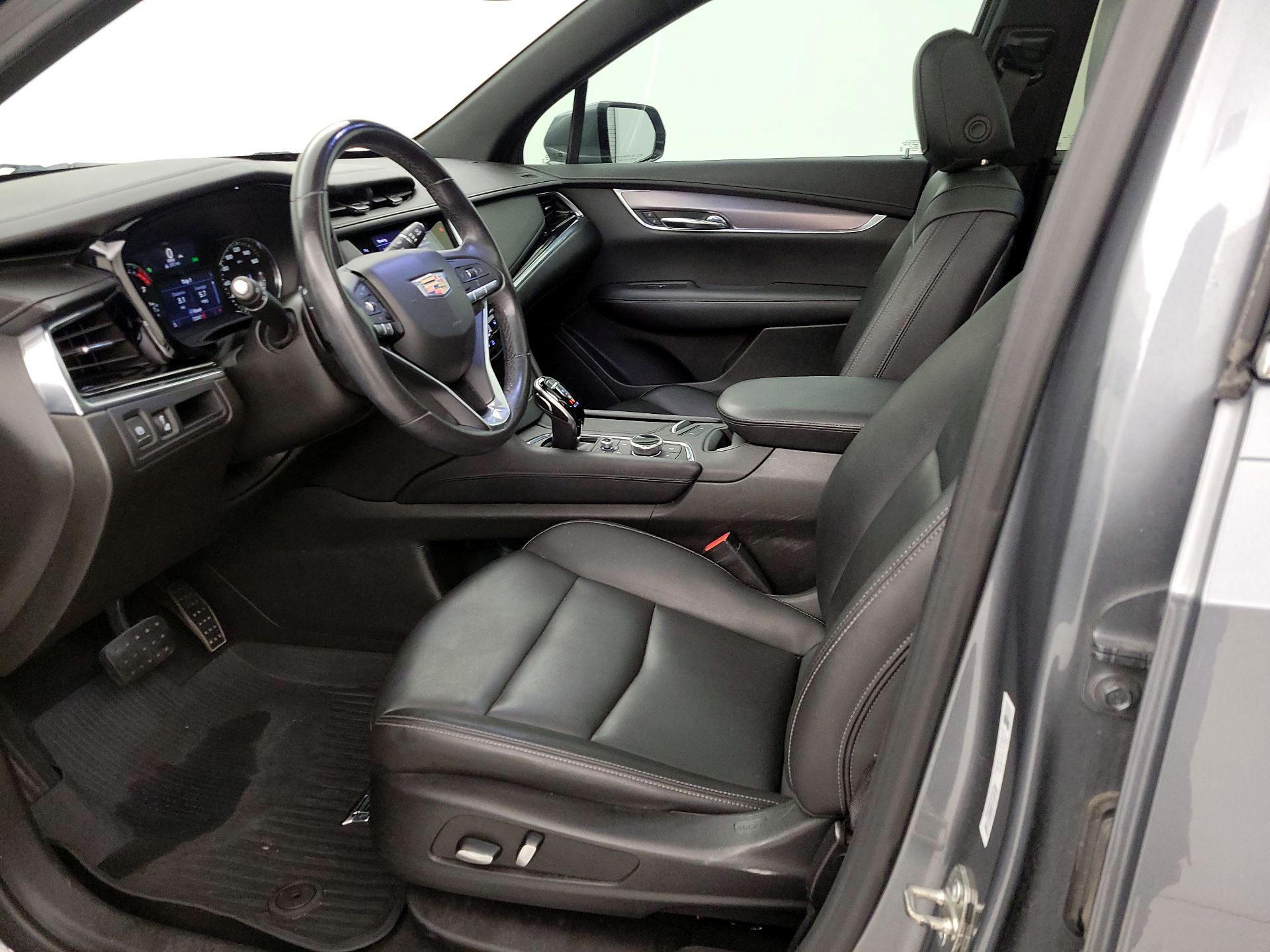 Thumbnail: 2021 Cadillac XT6 - 11