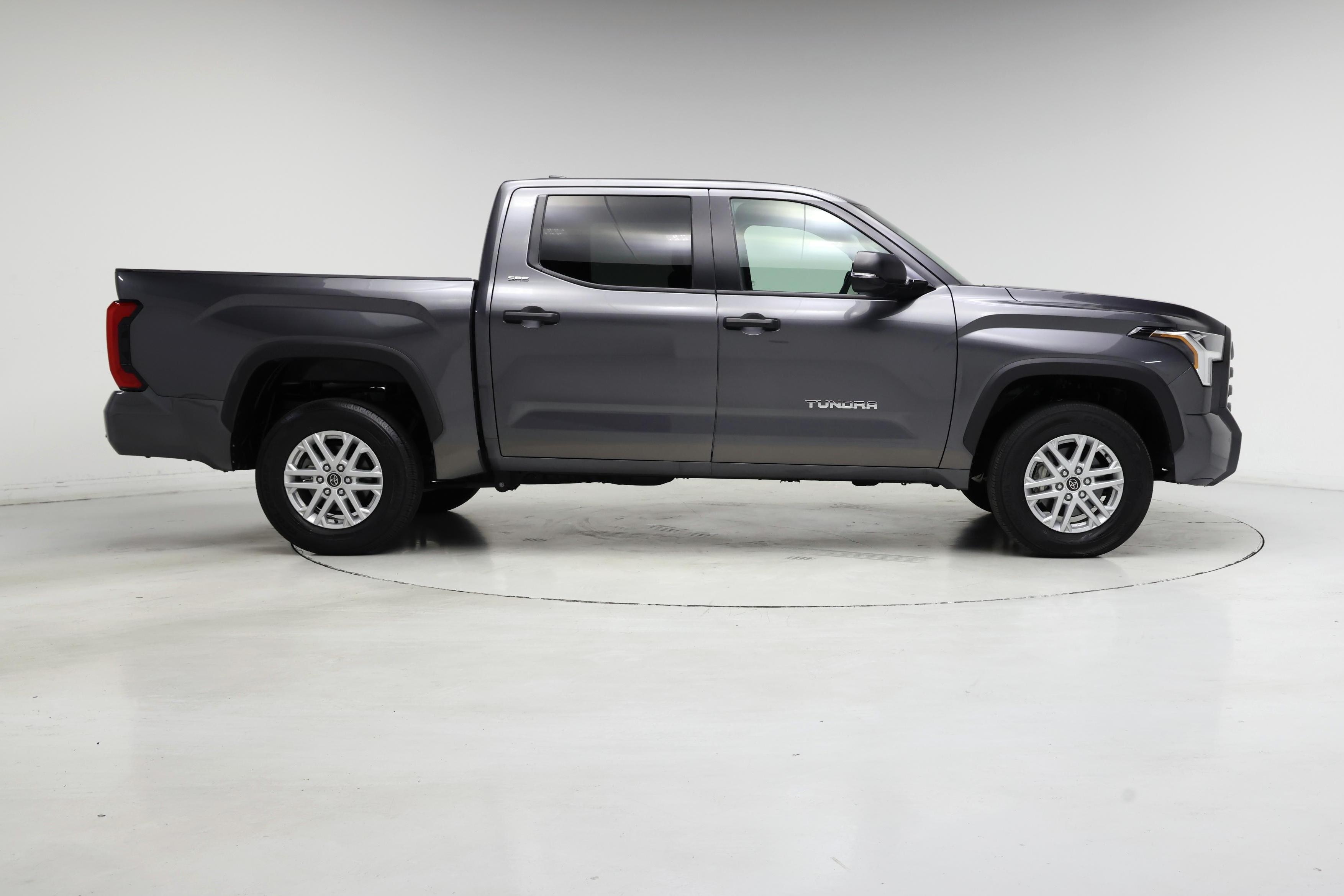 Thumbnail: 2024 Toyota Tundra - 7