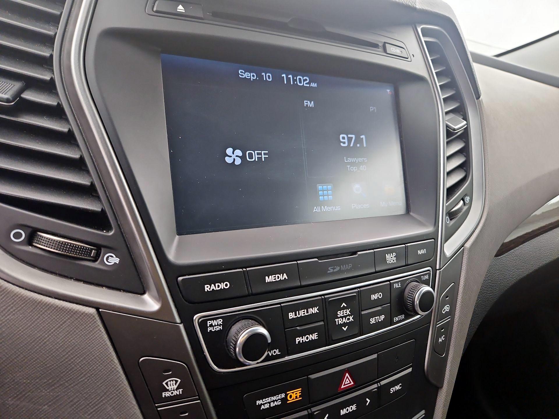 Thumbnail: 2017 Hyundai Santa Fe - 14