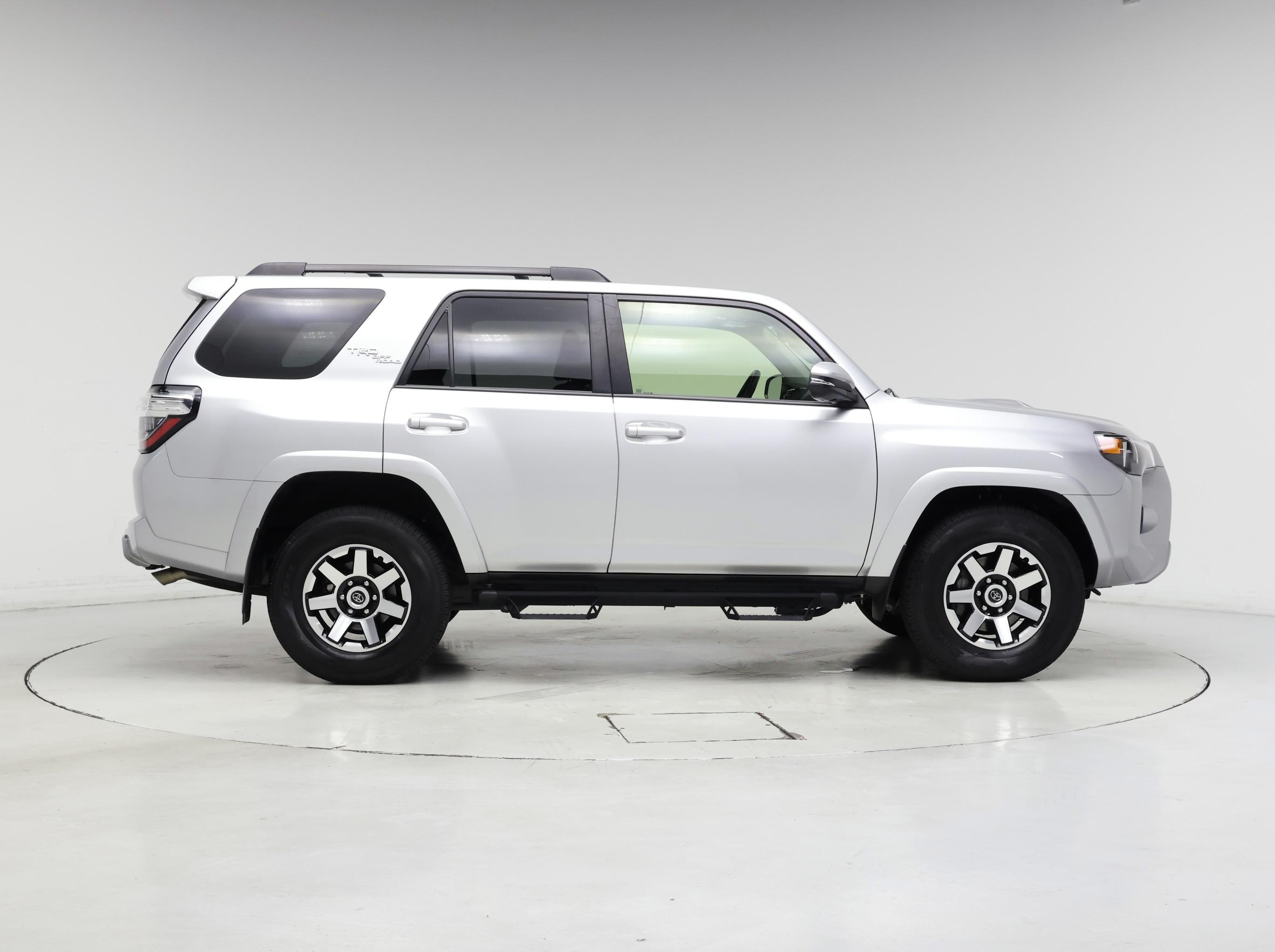 Thumbnail: 2023 Toyota 4Runner - 7
