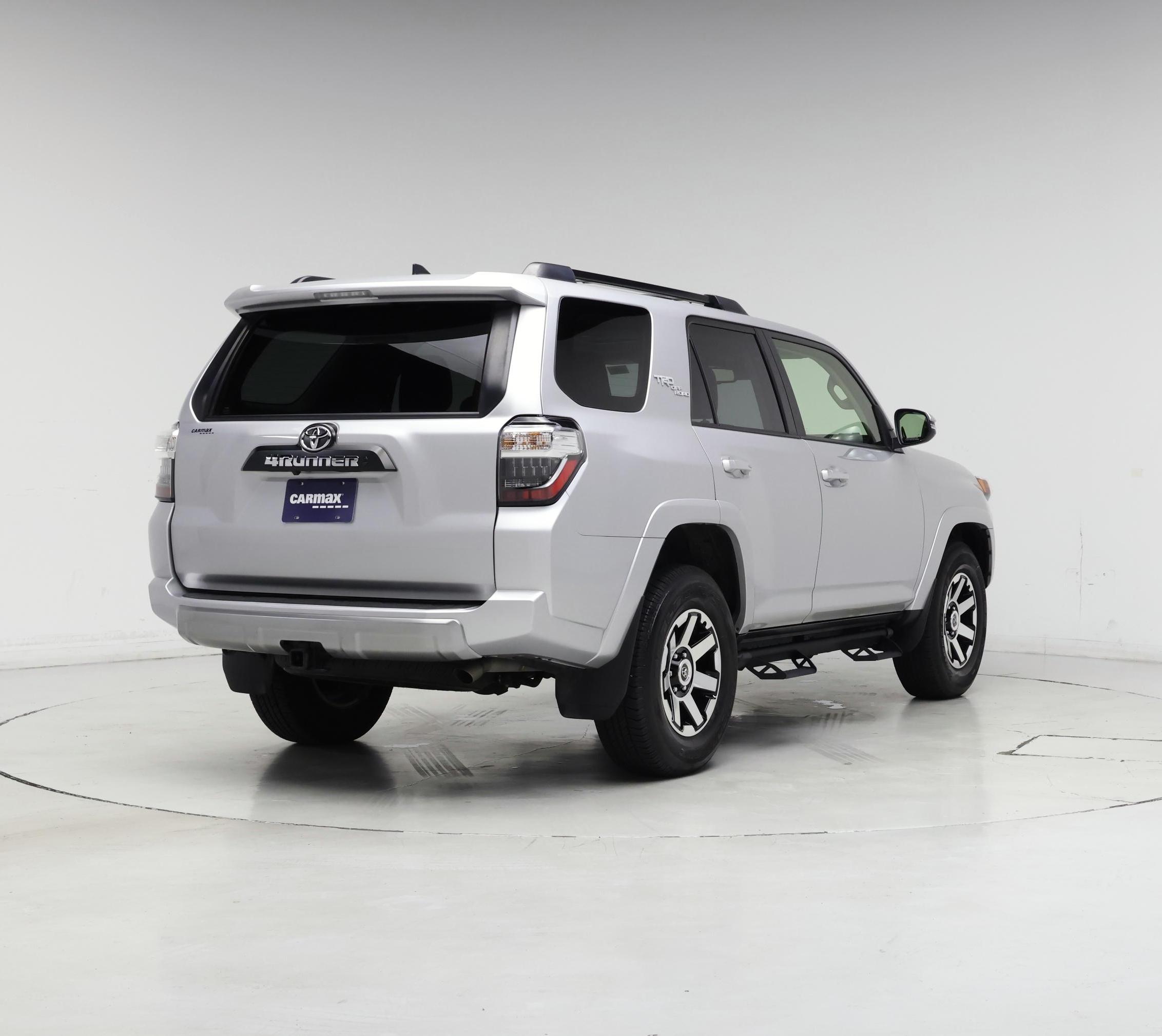 Thumbnail: 2023 Toyota 4Runner - 8
