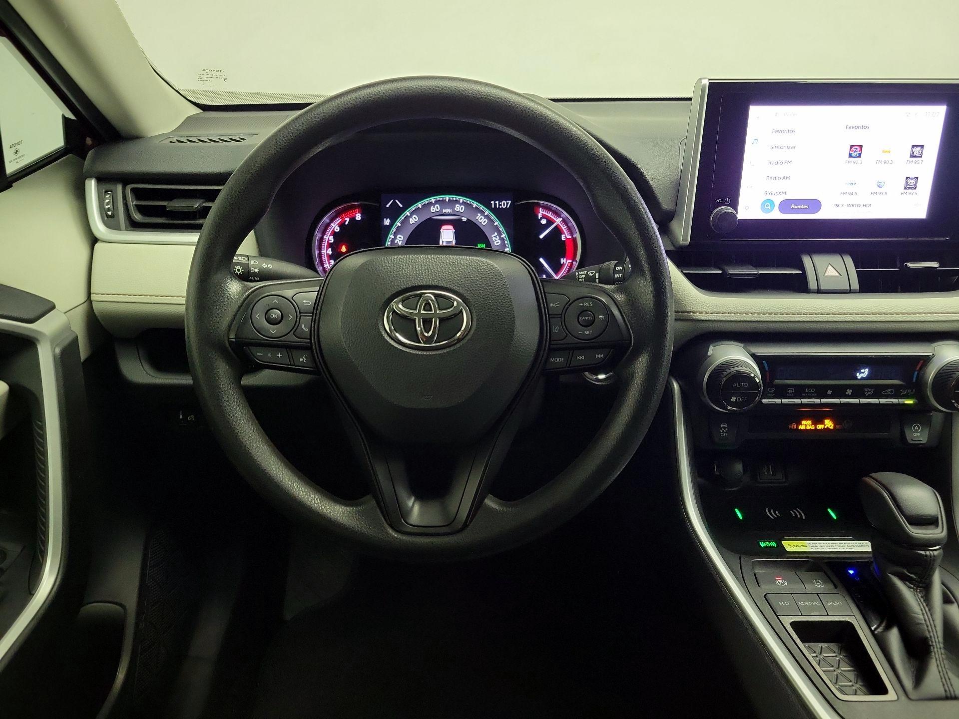 Thumbnail: 2024 Toyota RAV4 - 10
