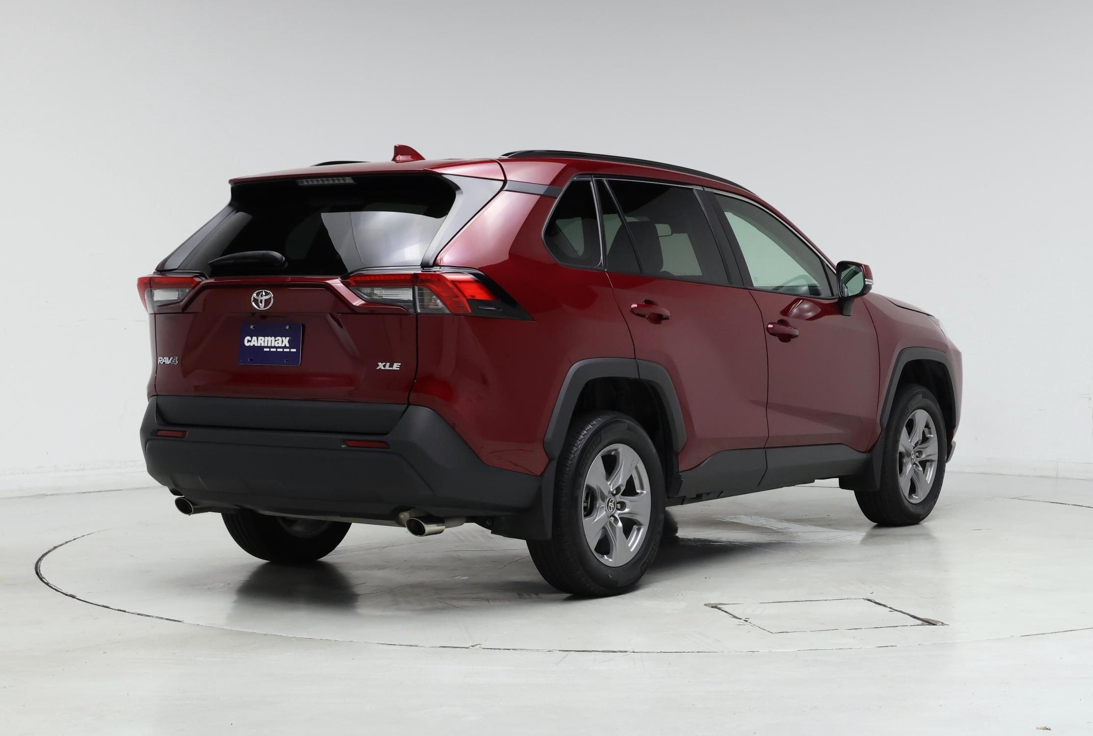 Thumbnail: 2024 Toyota RAV4 - 8