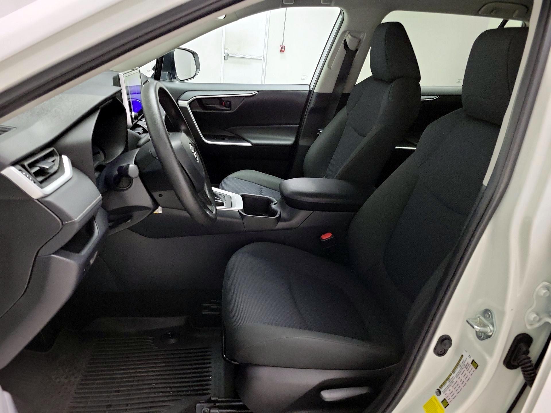 Thumbnail: 2024 Toyota RAV4 - 11