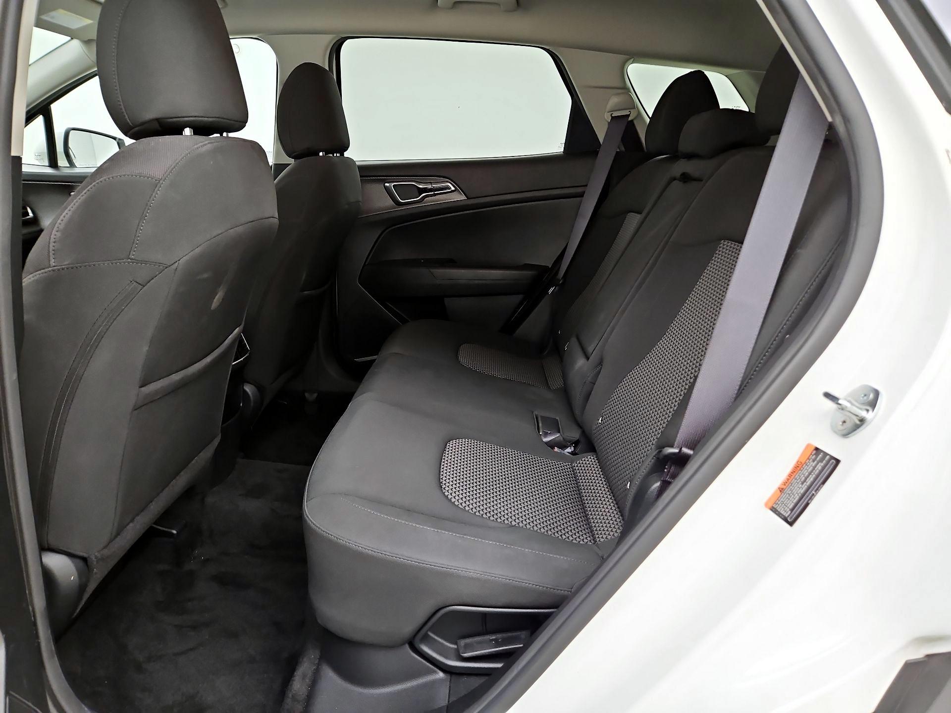 Thumbnail: 2023 Kia Sportage - 19